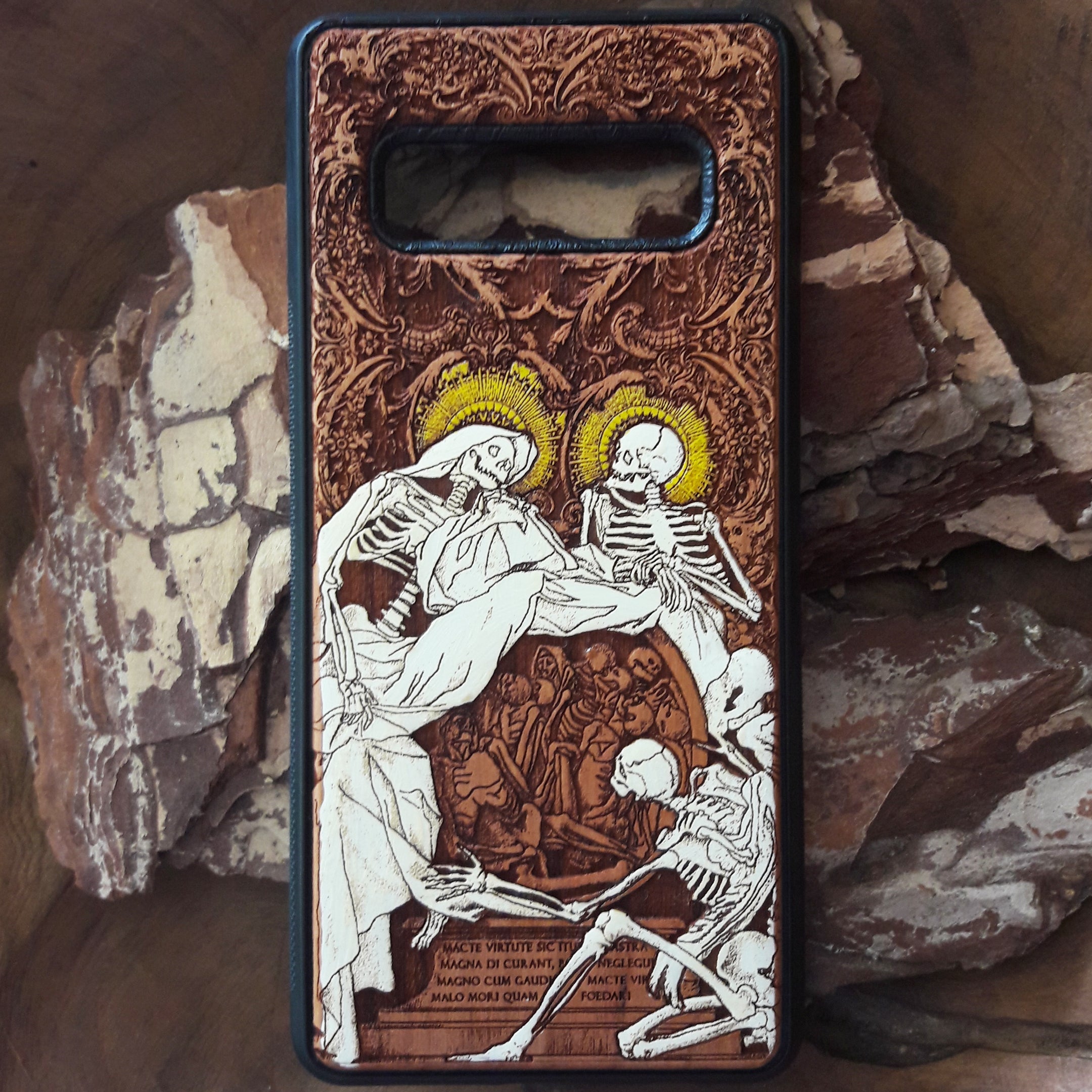 Hand-painted wooden phone case with intricate gothic engraving – Artisan gift for iPhone 16 & Samsung Galaxy S25.