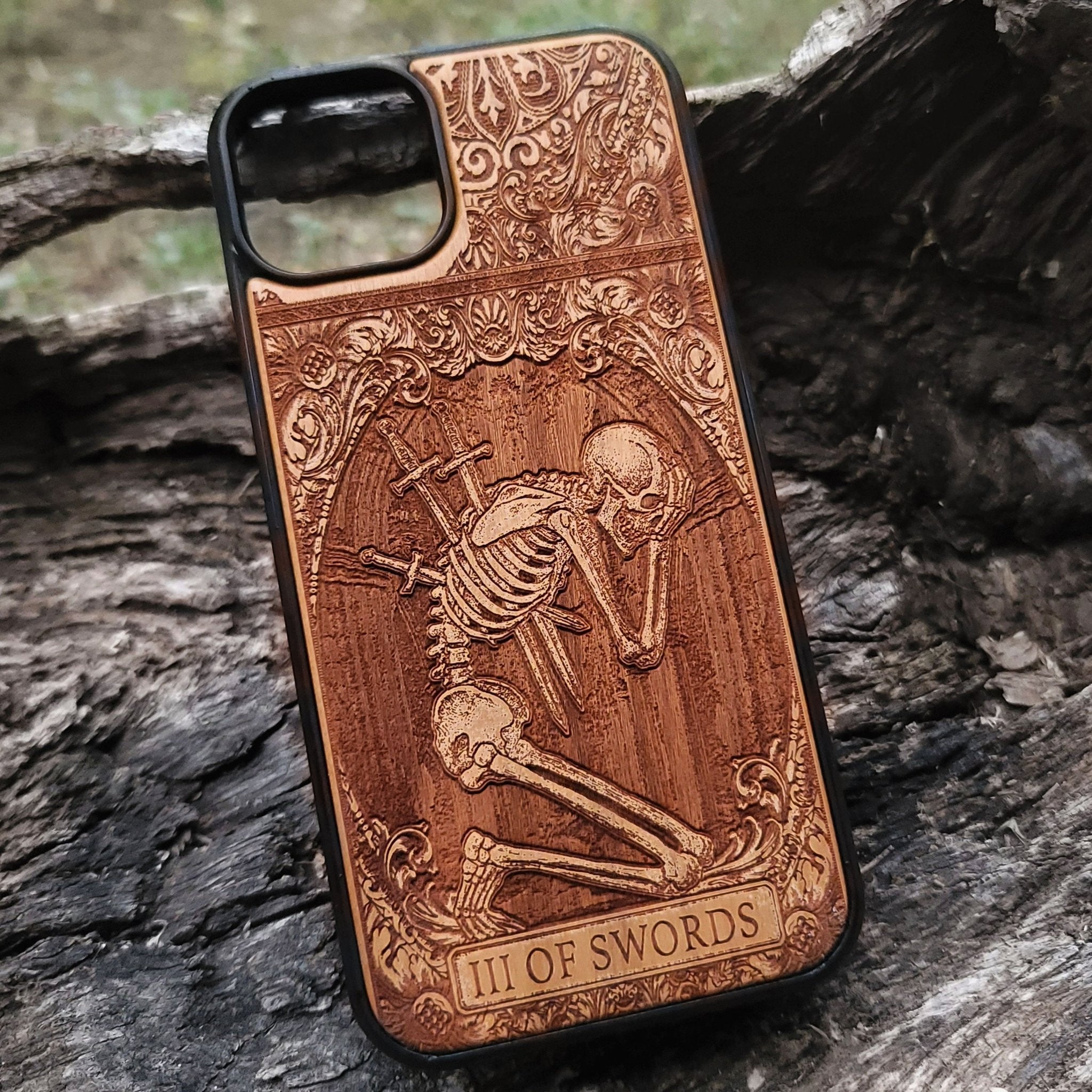 Three of Swords tarot wood phone case – engraved & painted for iPhone , Galaxy S – symbolic heart and sorrow design