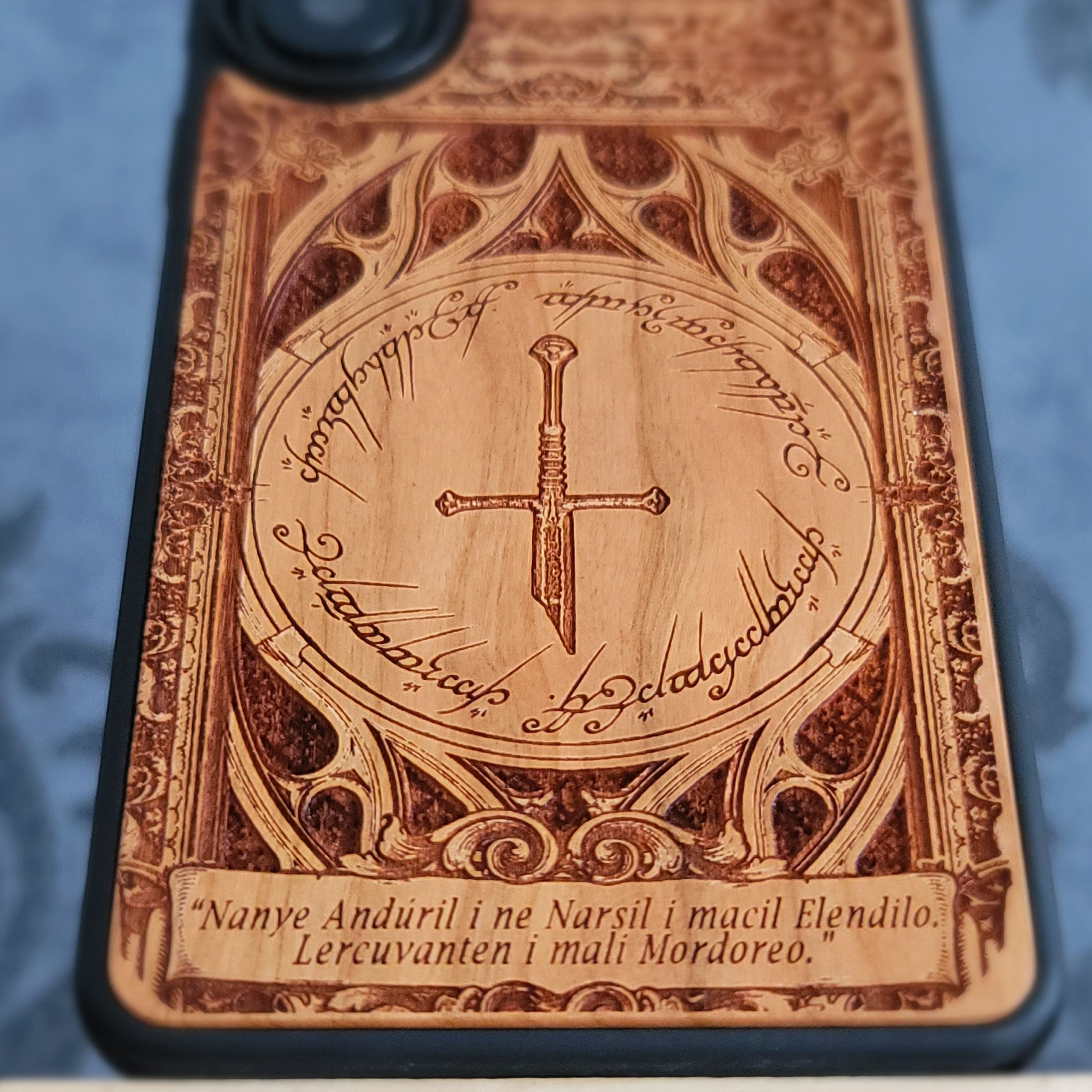 Broken Sword LOTR Wood Phone Case - Gothic Pattern