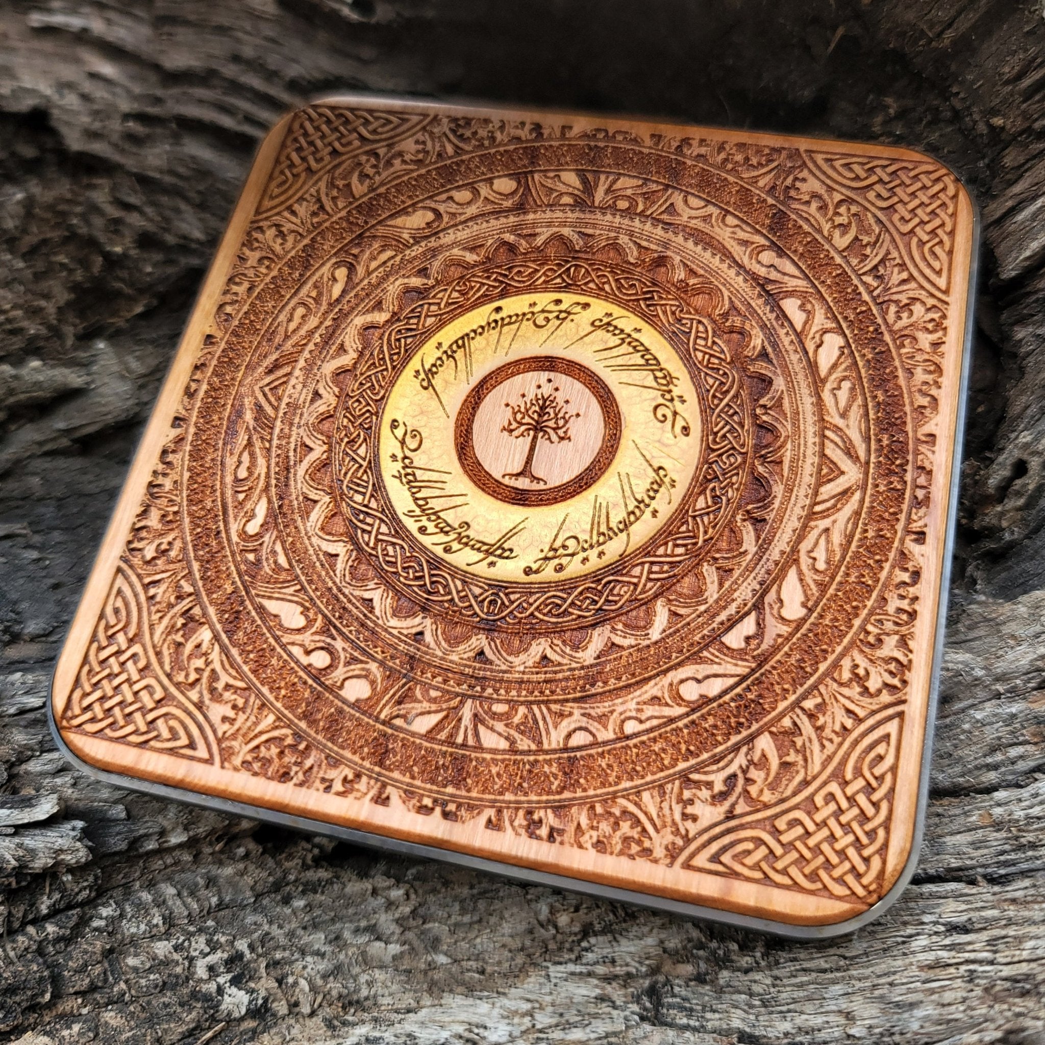 Wireless charger featuring Tolkien’s One Ring inscription design.