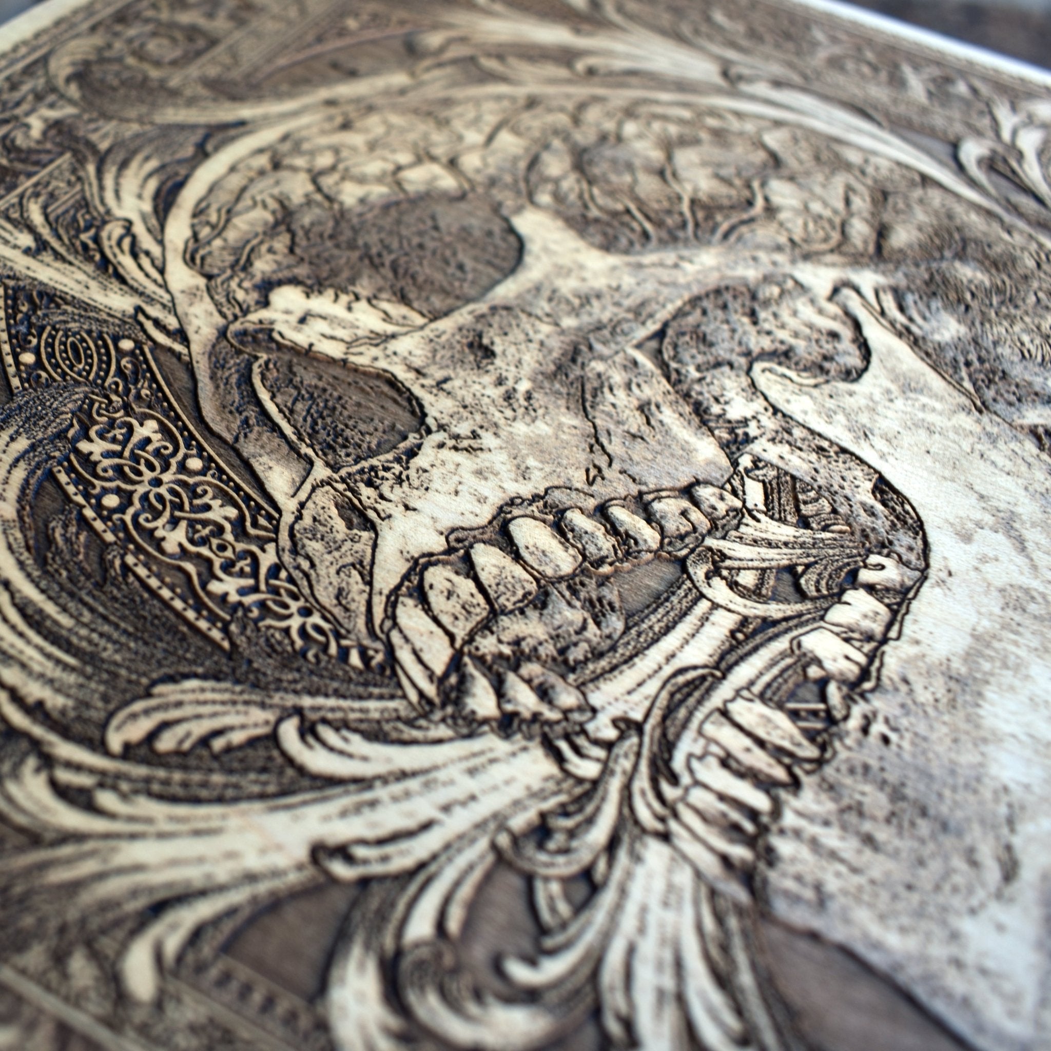 Screaming skull wooden panel for gothic or punk decor