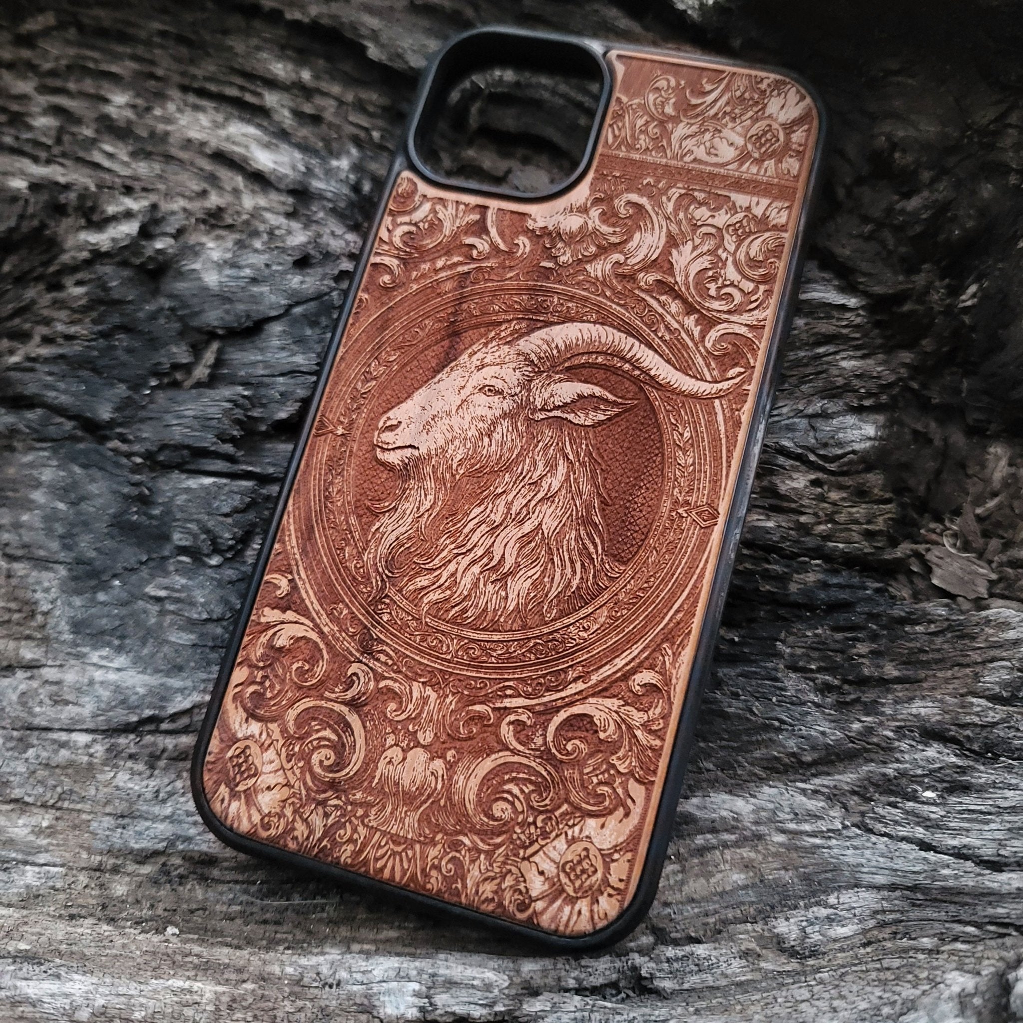 Baroque goat skull phone cover wood Galaxy S