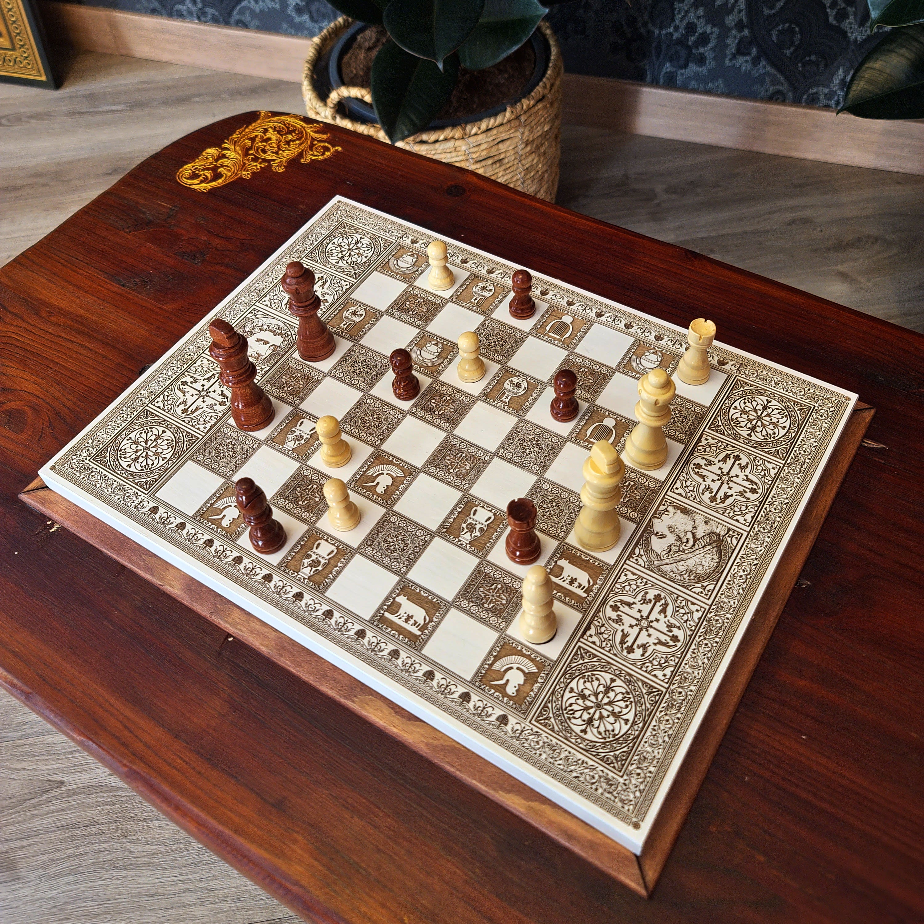 Decorative wood chessboard with roman theme laser engraved