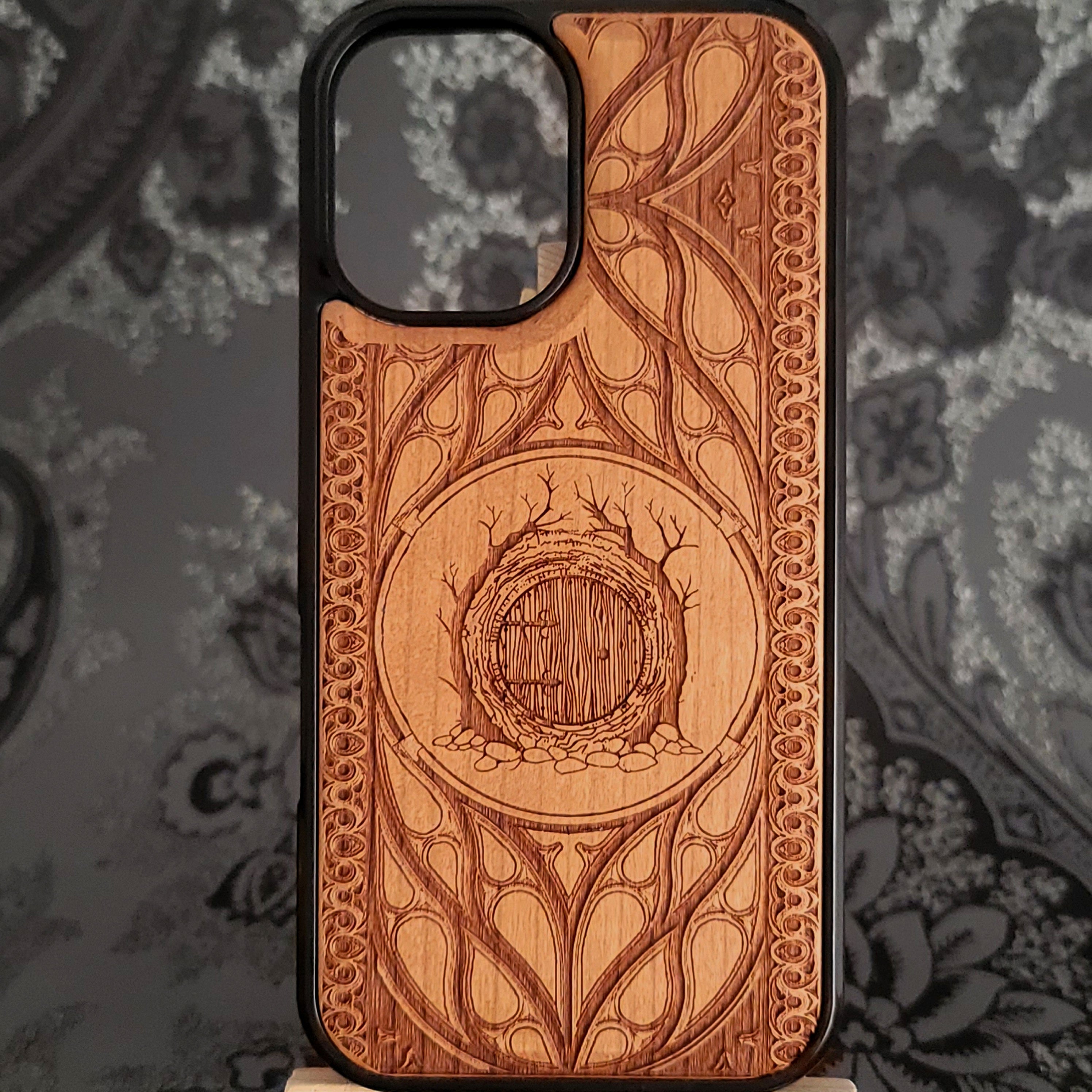 hobbit door lotr wood phone case for iphone and samsung galaxy