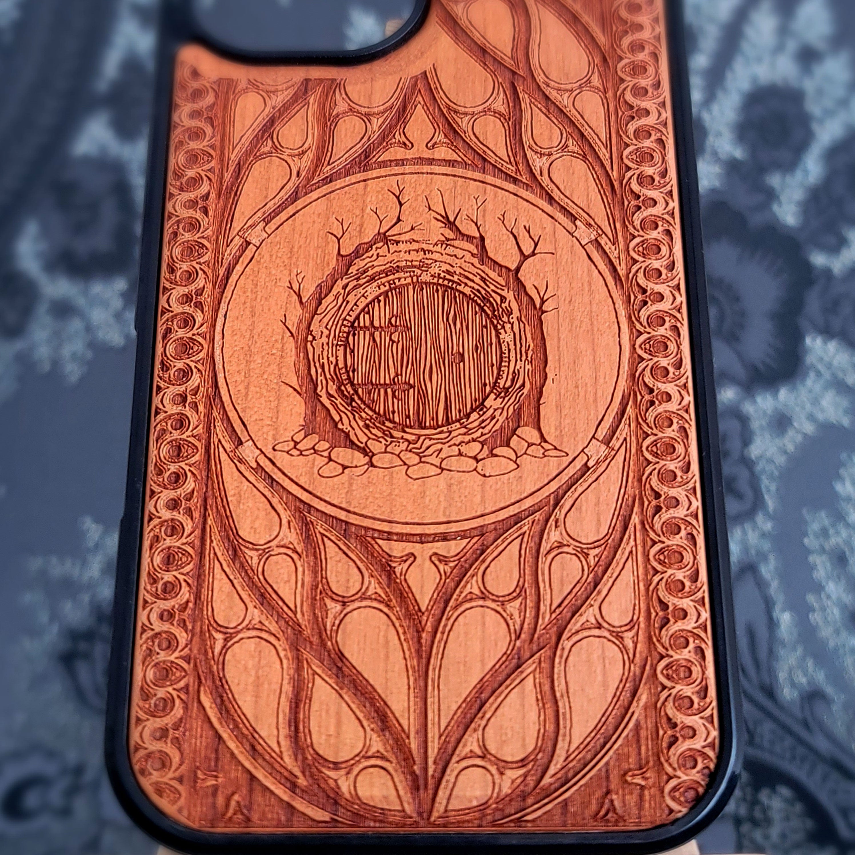 hobbit door lotr wood phone case for iphone and samsung galaxy