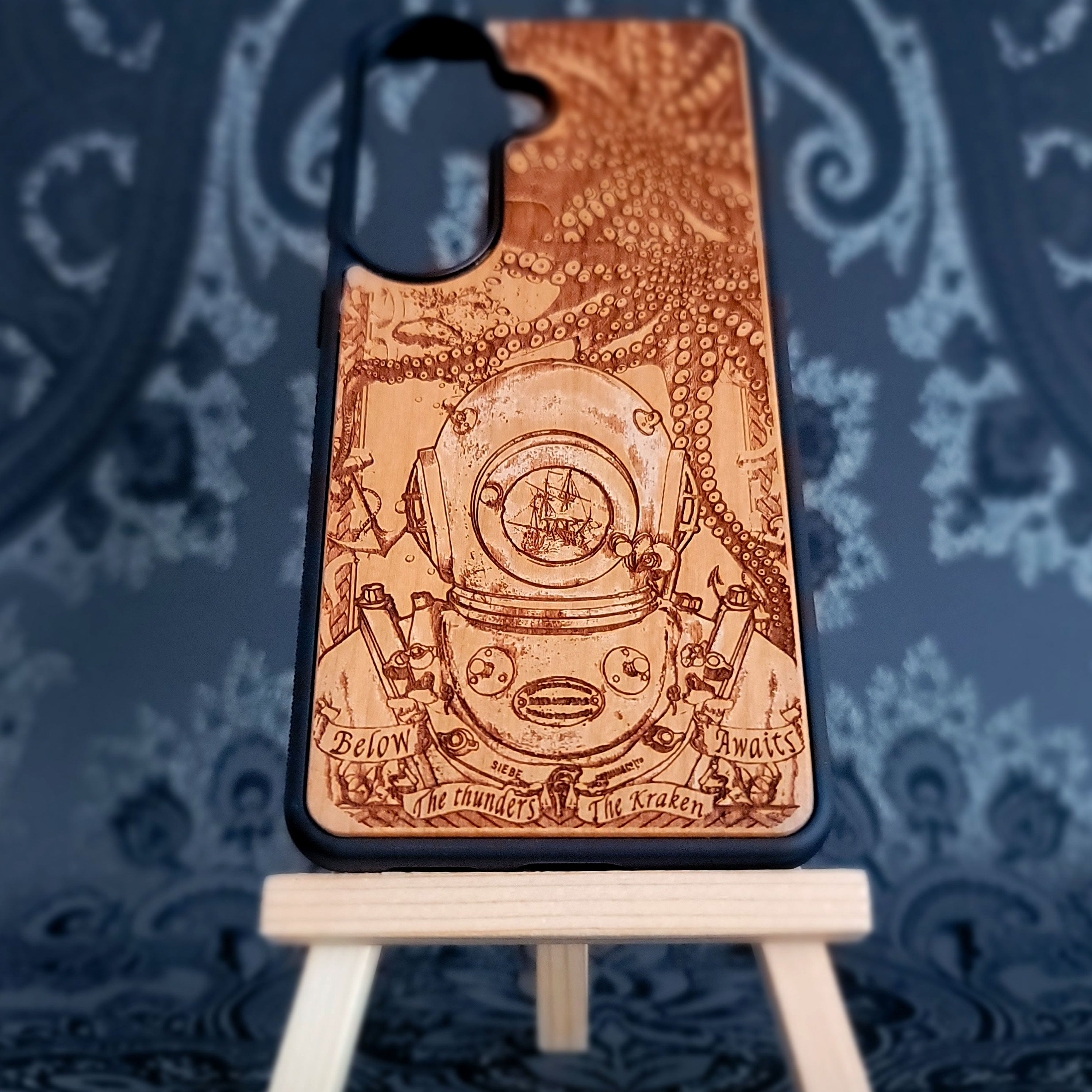 Kraken Deep Sea - Wood Phone Case