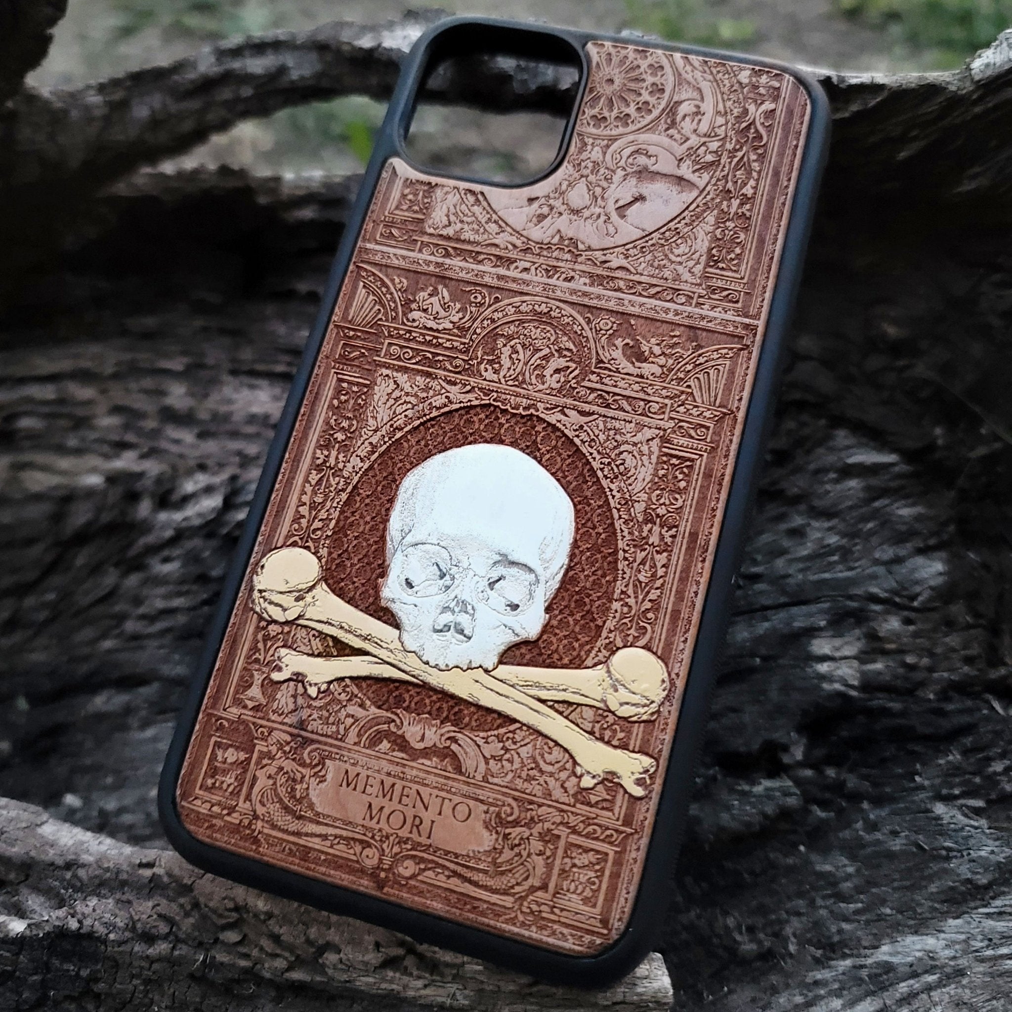 Minimalist wooden phone case with natural wood texture, compatible with iPhone  and Samsung Galaxy S.