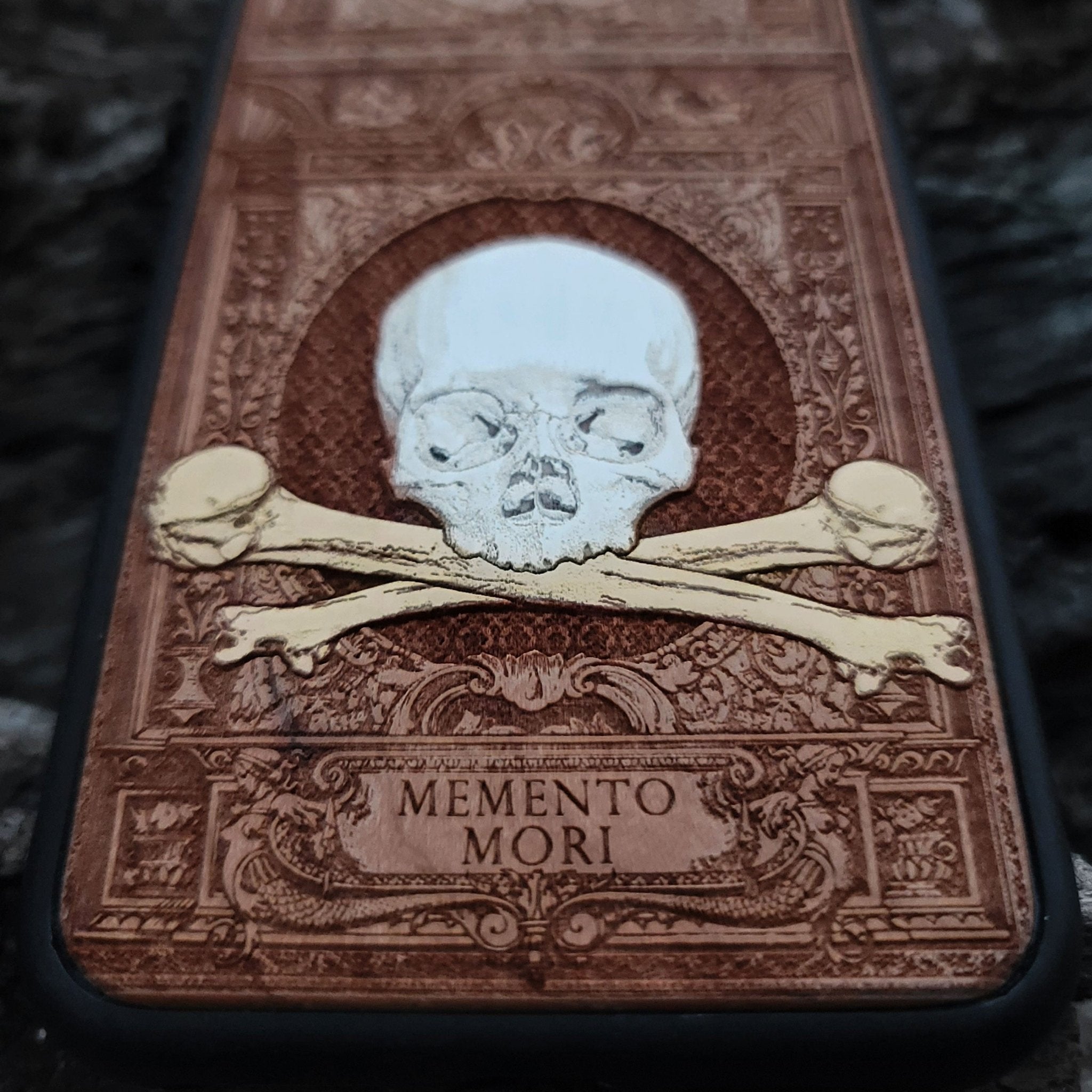 Minimalist wooden phone case with natural wood texture, compatible with iPhone  and Samsung Galaxy S.