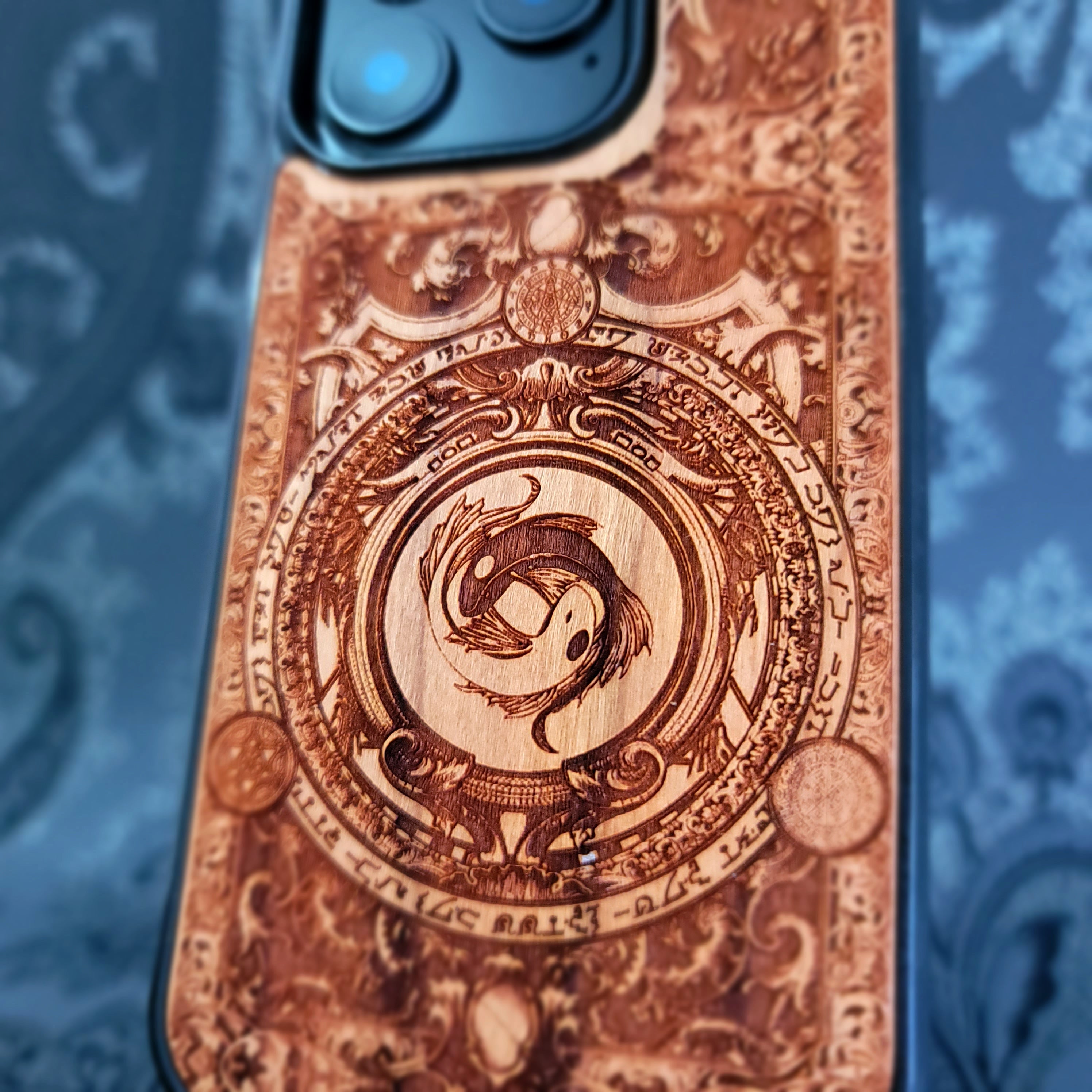 Funda de madera para iPhone y Samsung Galaxy - Ilustración "Yin y Yang"