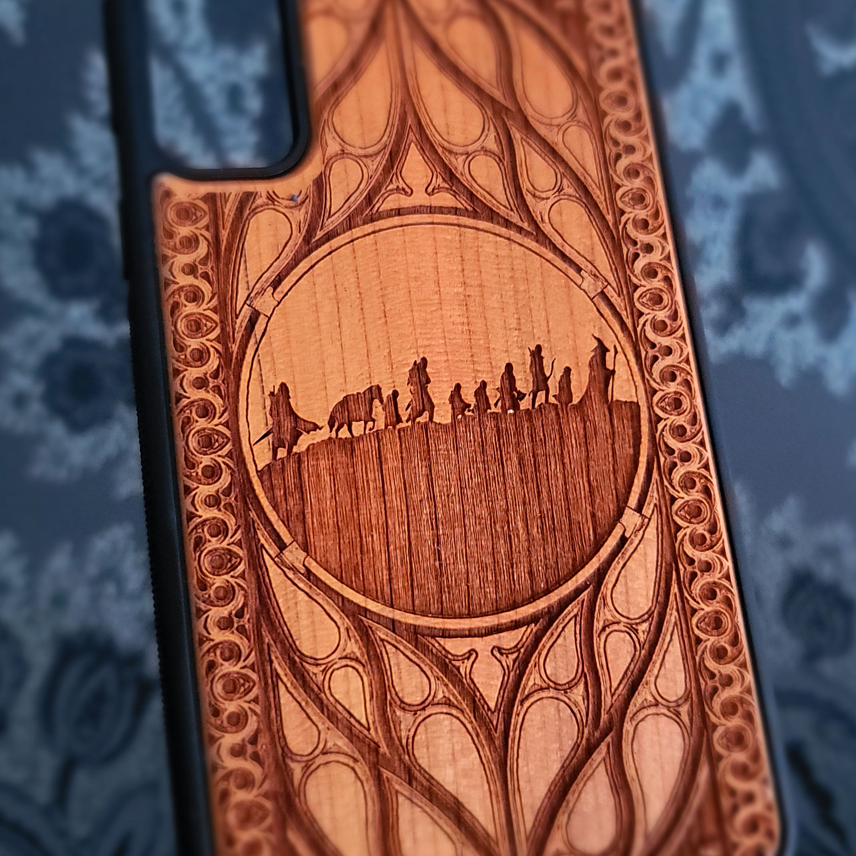 Handyhülle aus Holz - Individuelles Symboldesign VI