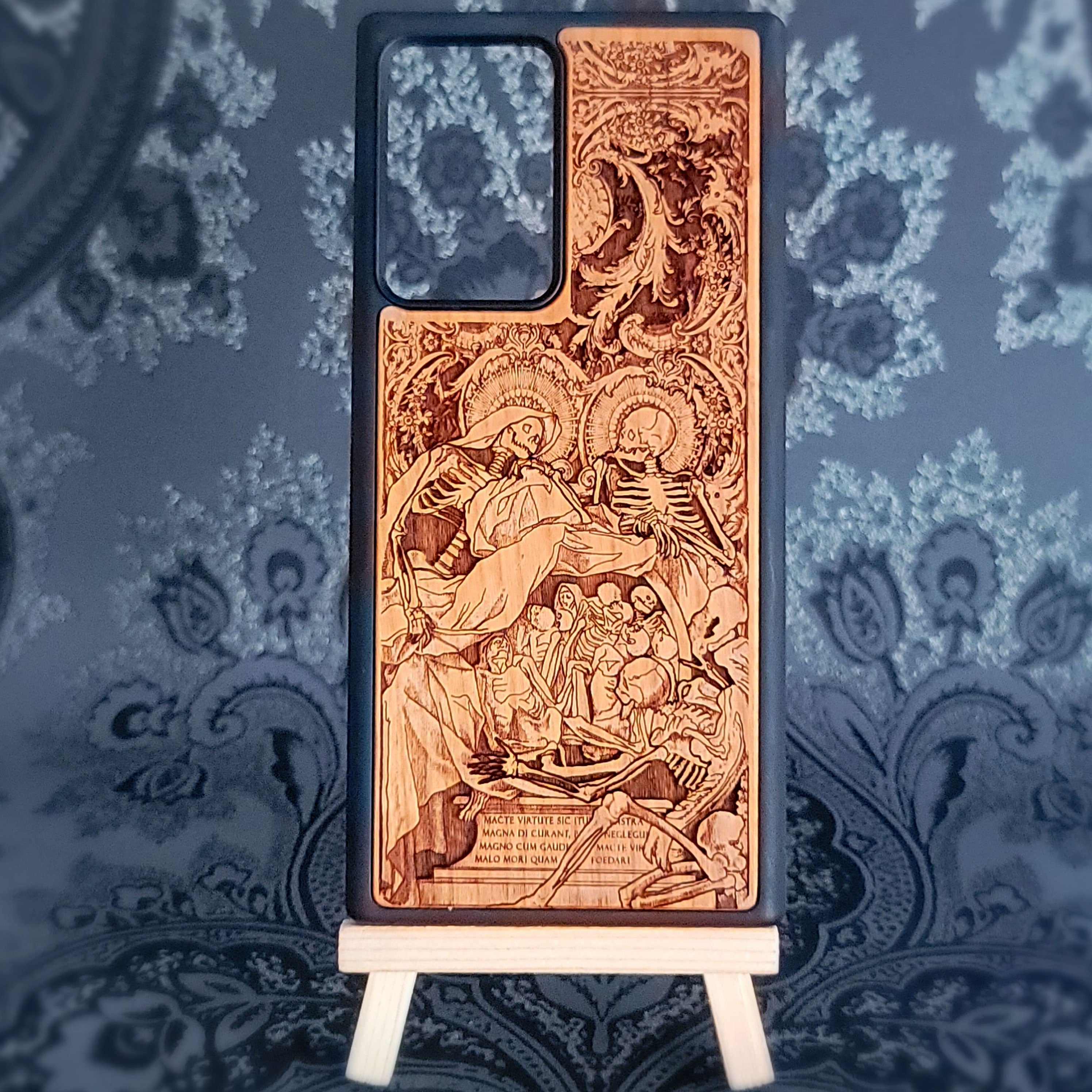 Souls - Handyhülle aus Holz