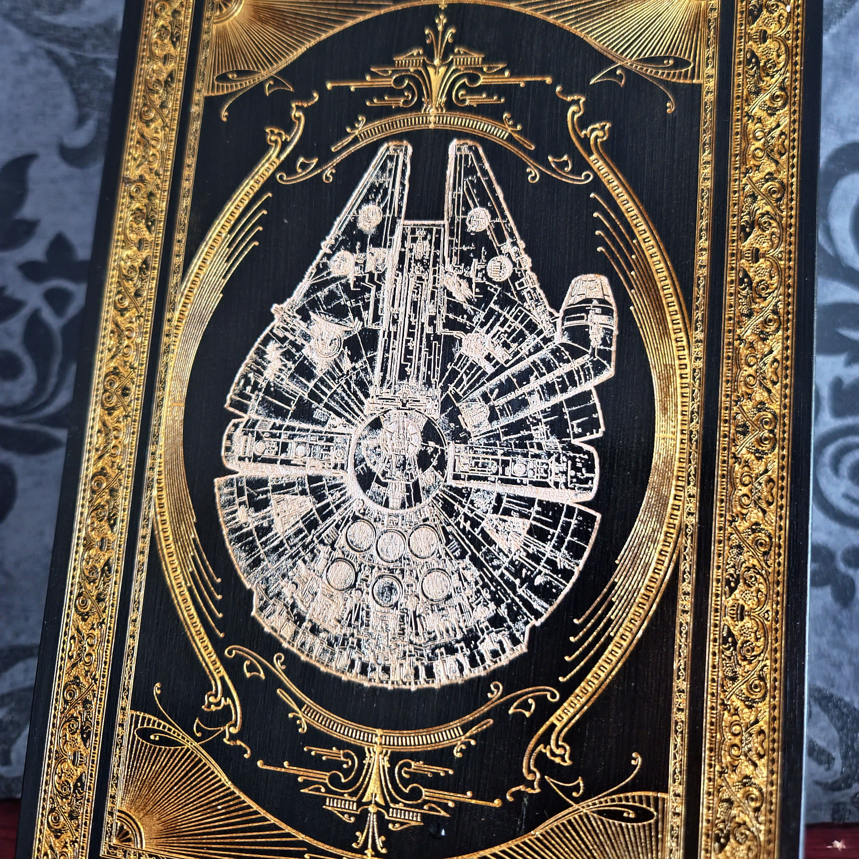 Millennium Falcon - Star Wars Medium Black & Gold & Silver Pigment