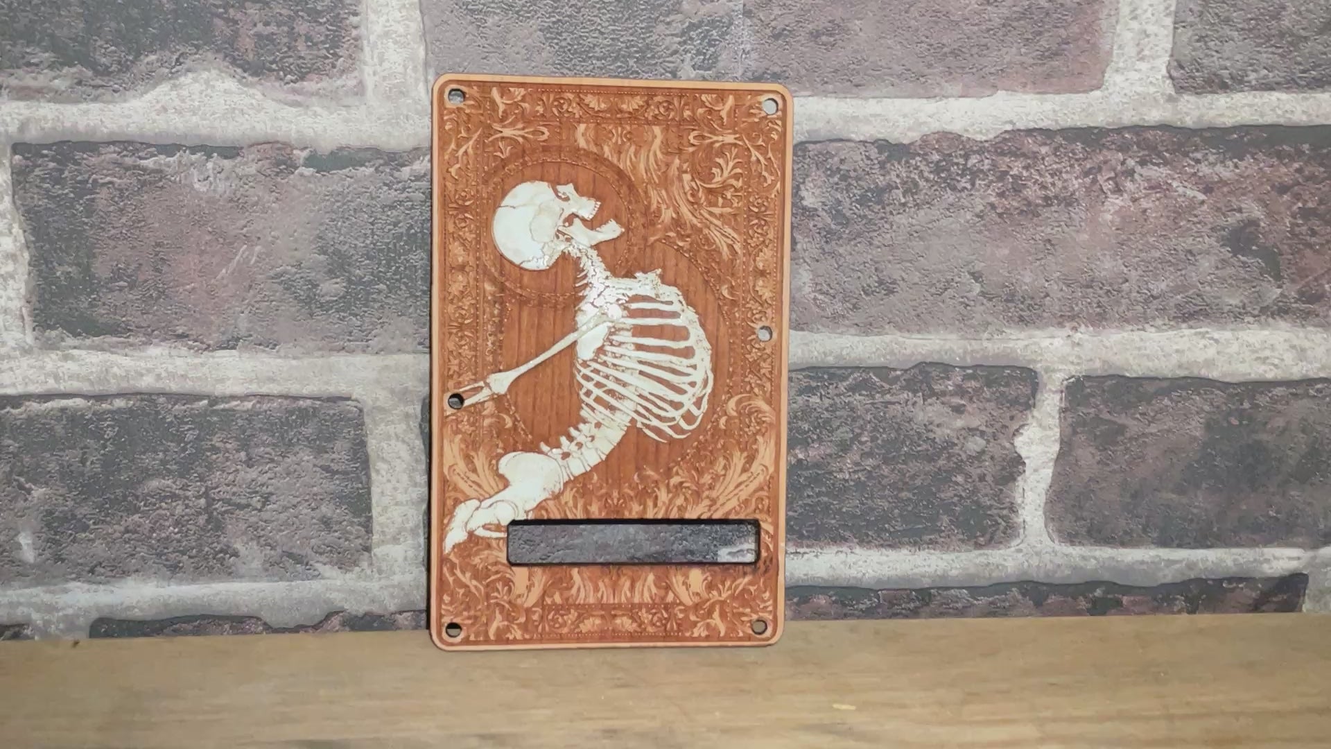 Cubierta de trémolo Stumble pintada para guitarra eléctrica Stratocaster