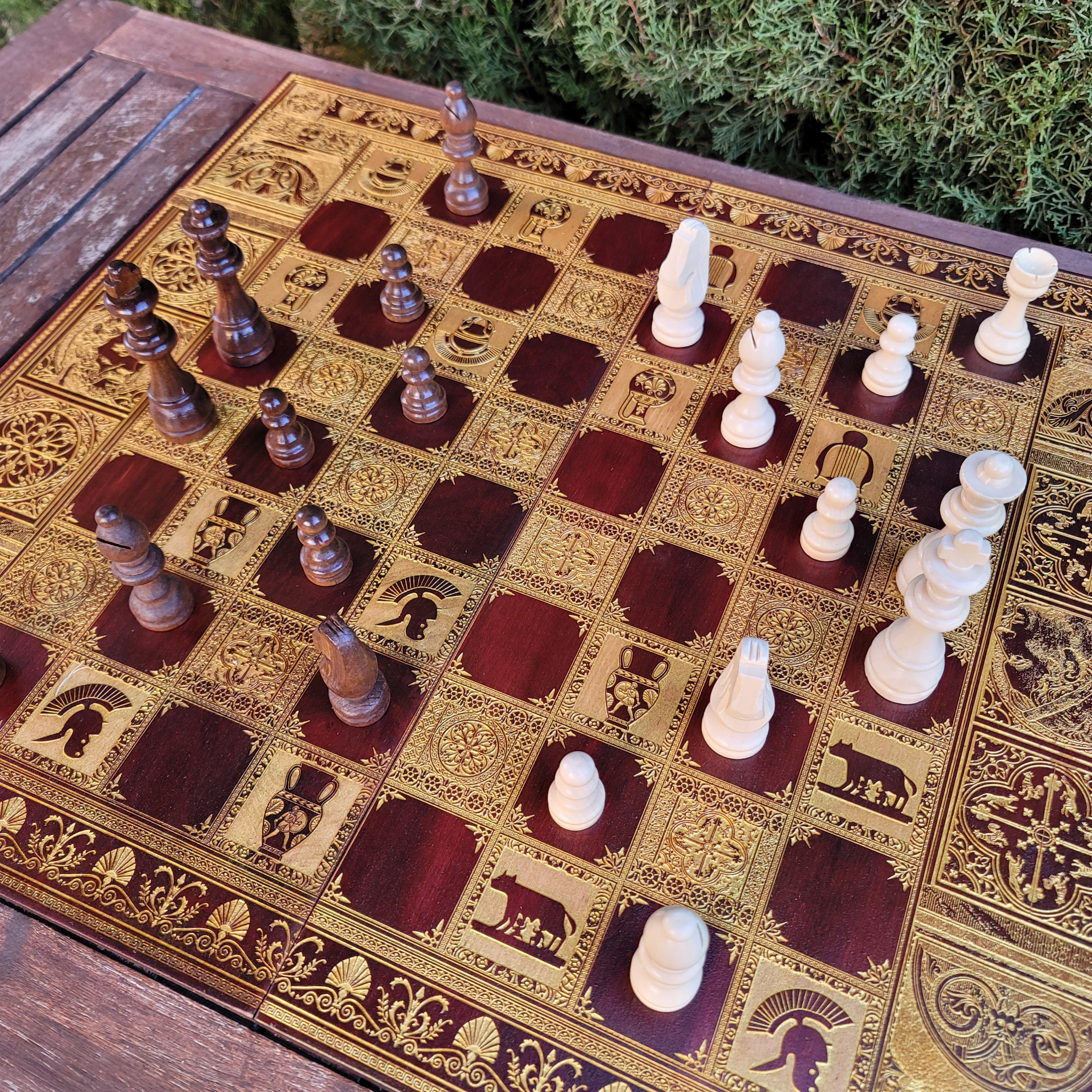 Roman Chess Board - Red Walnut & Gold - Tournament Size