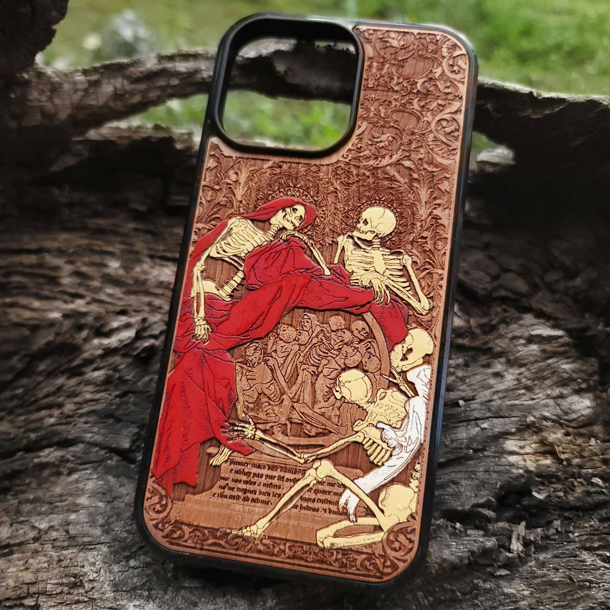 Intricately engraved wooden case with a hand-painted Red Souls illustration. A perfect blend of craftsmanship and artistic expression.
