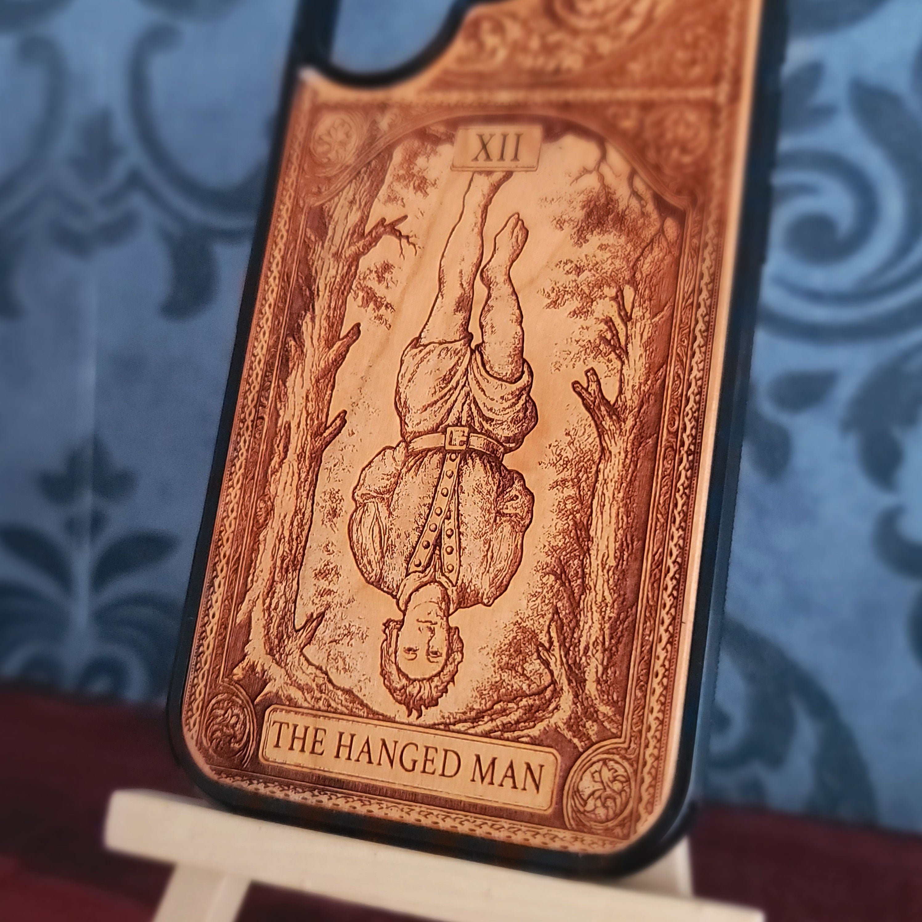 The Hanged Man Tarot Card Wood Phone Case