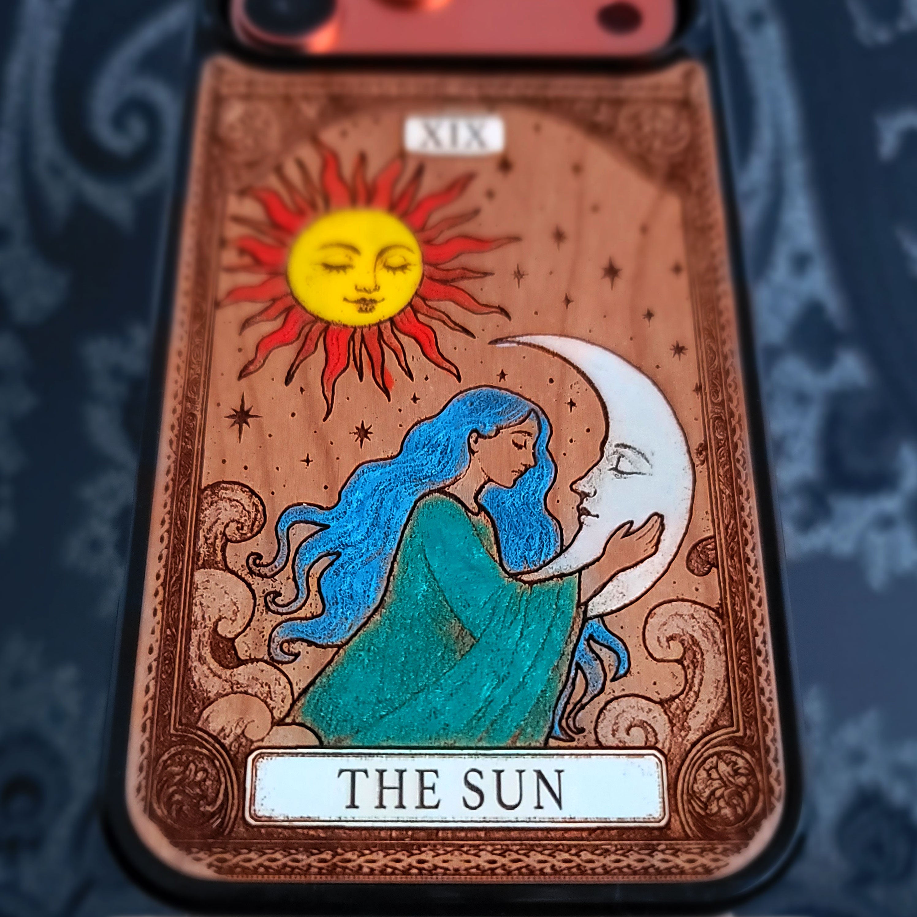 Die Sonne Tarot Karte Holz Handytasche bemalt