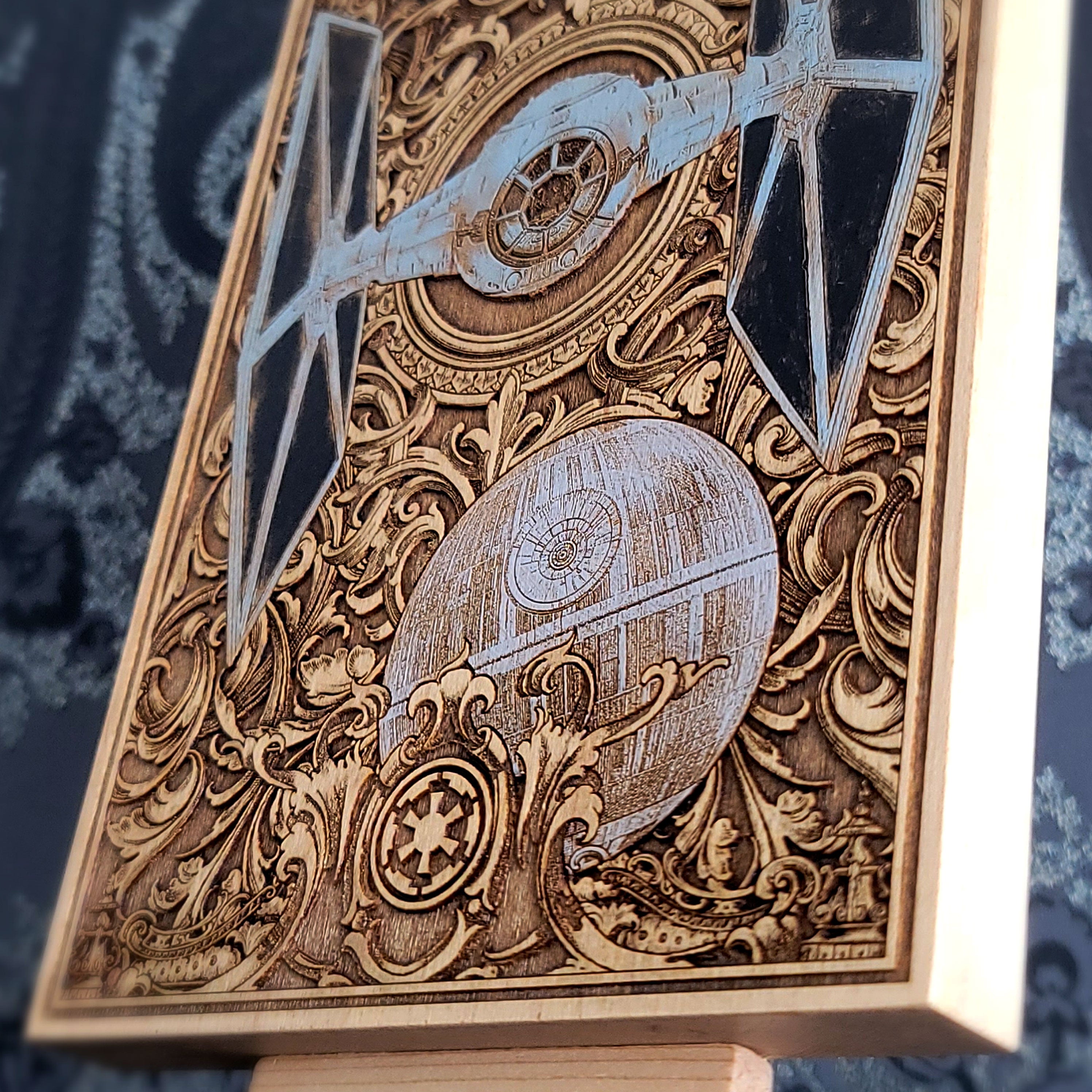 Intergalactic Ship V Star Wars Hand Painted - Mini