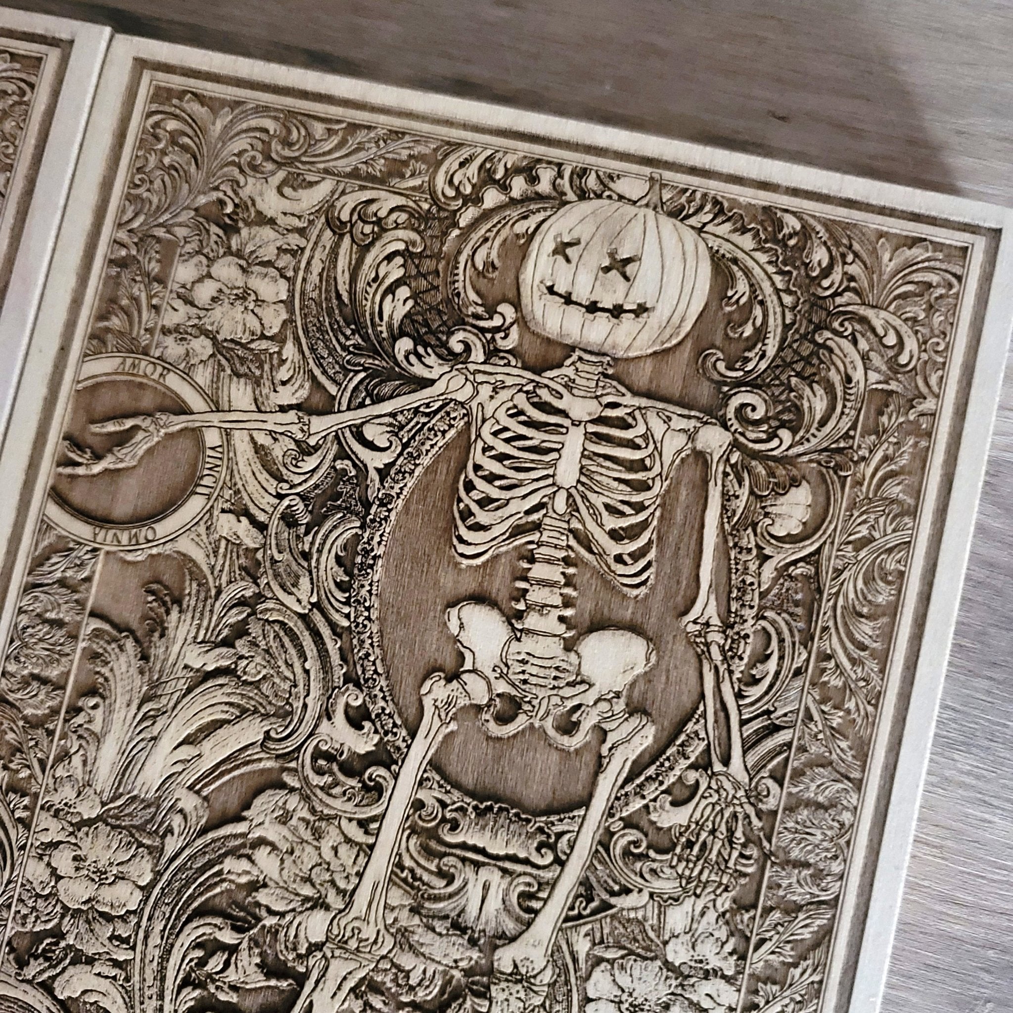 Skeleton couple wall decor, perfect for spooky weddings or anniversaries.