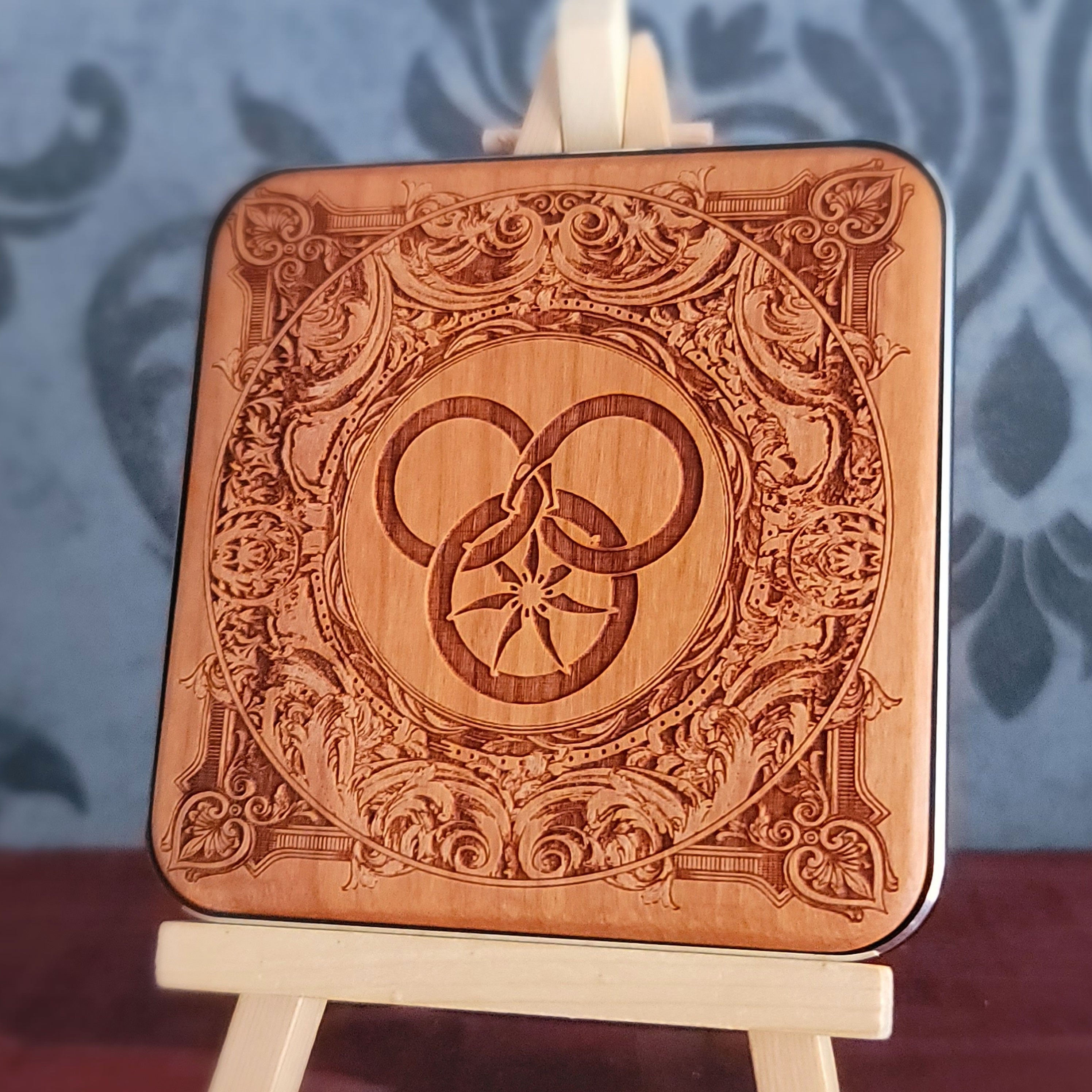 Wheel of Time Wood Wireless Charger