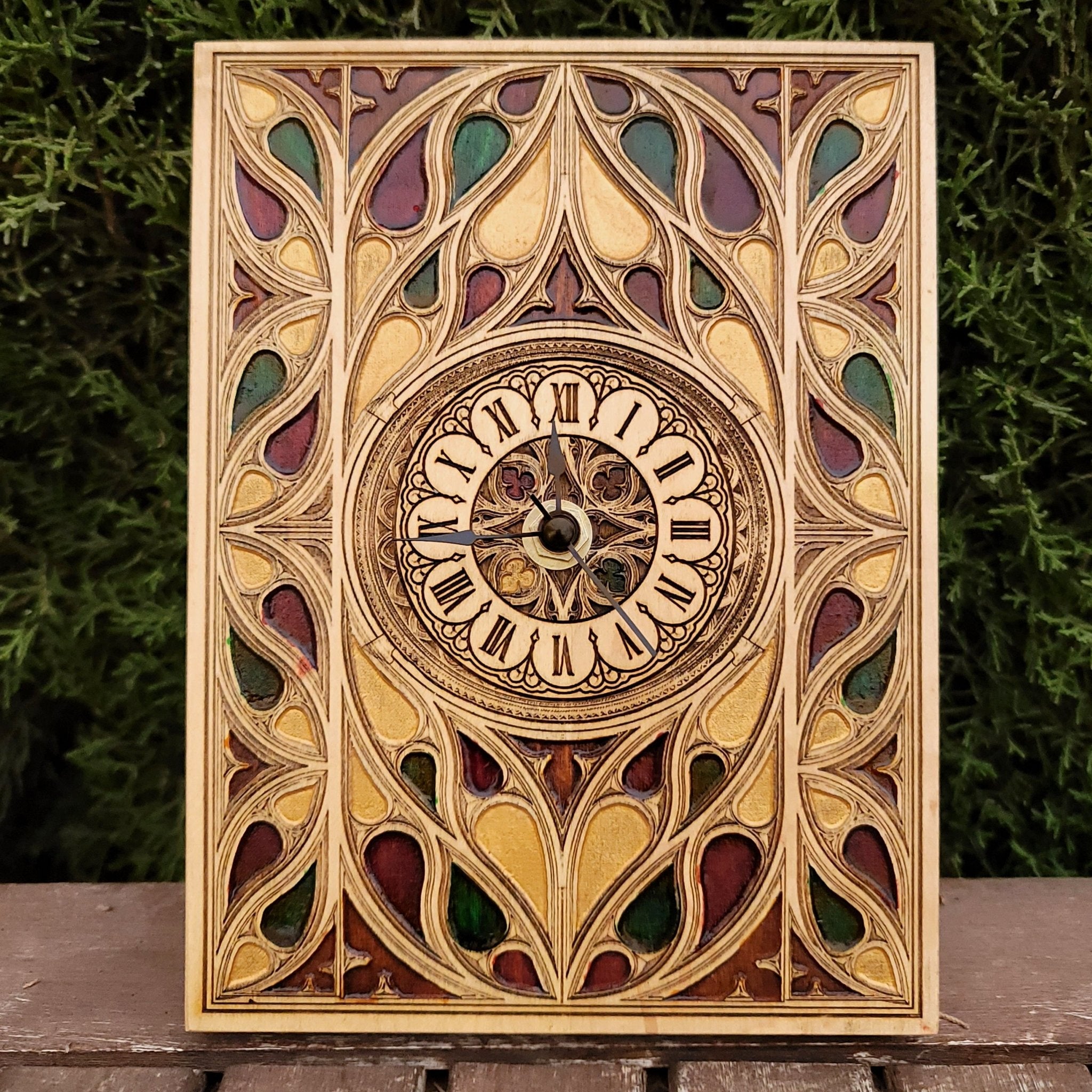 Handcrafted mini Gothic window real-time wooden clock with laser engravings and hand-painted details, perfect as a wedding or anniversary gift. Compatible with iPhone 16, iPhone 15, Galaxy S25, and more.