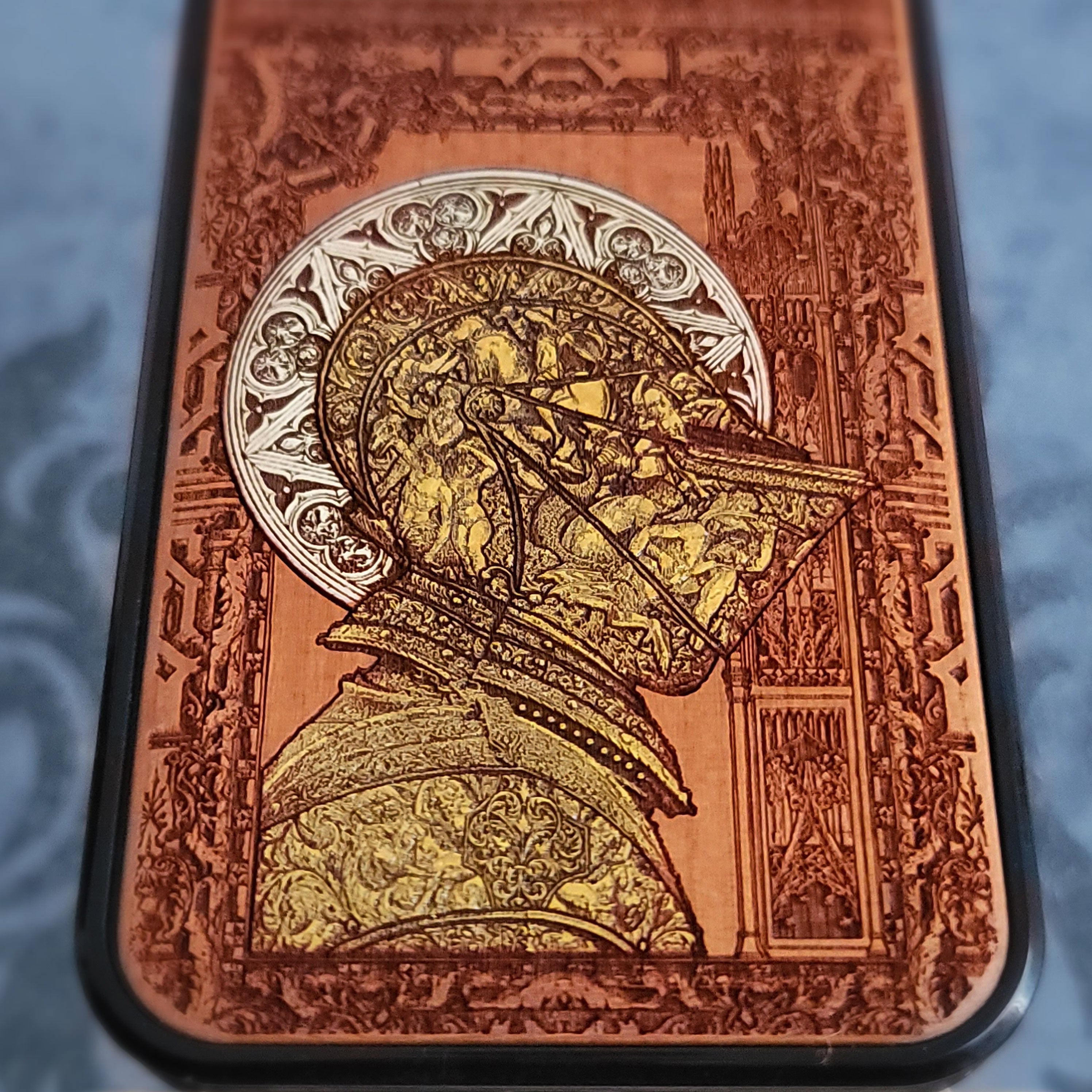 Caballero Medieval "Confesado" - Funda de Madera para Móvil - Pintada en Oro