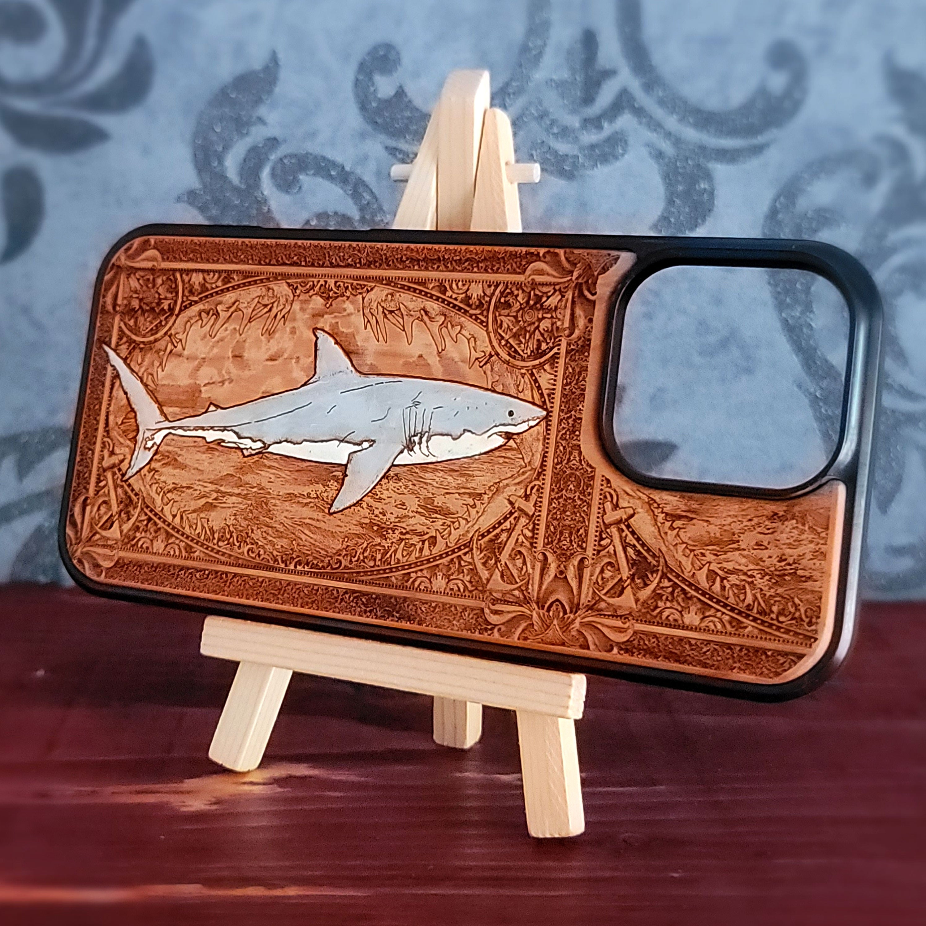 hand-painted cherry wood the great white shark phone case for iPhone & Galaxy