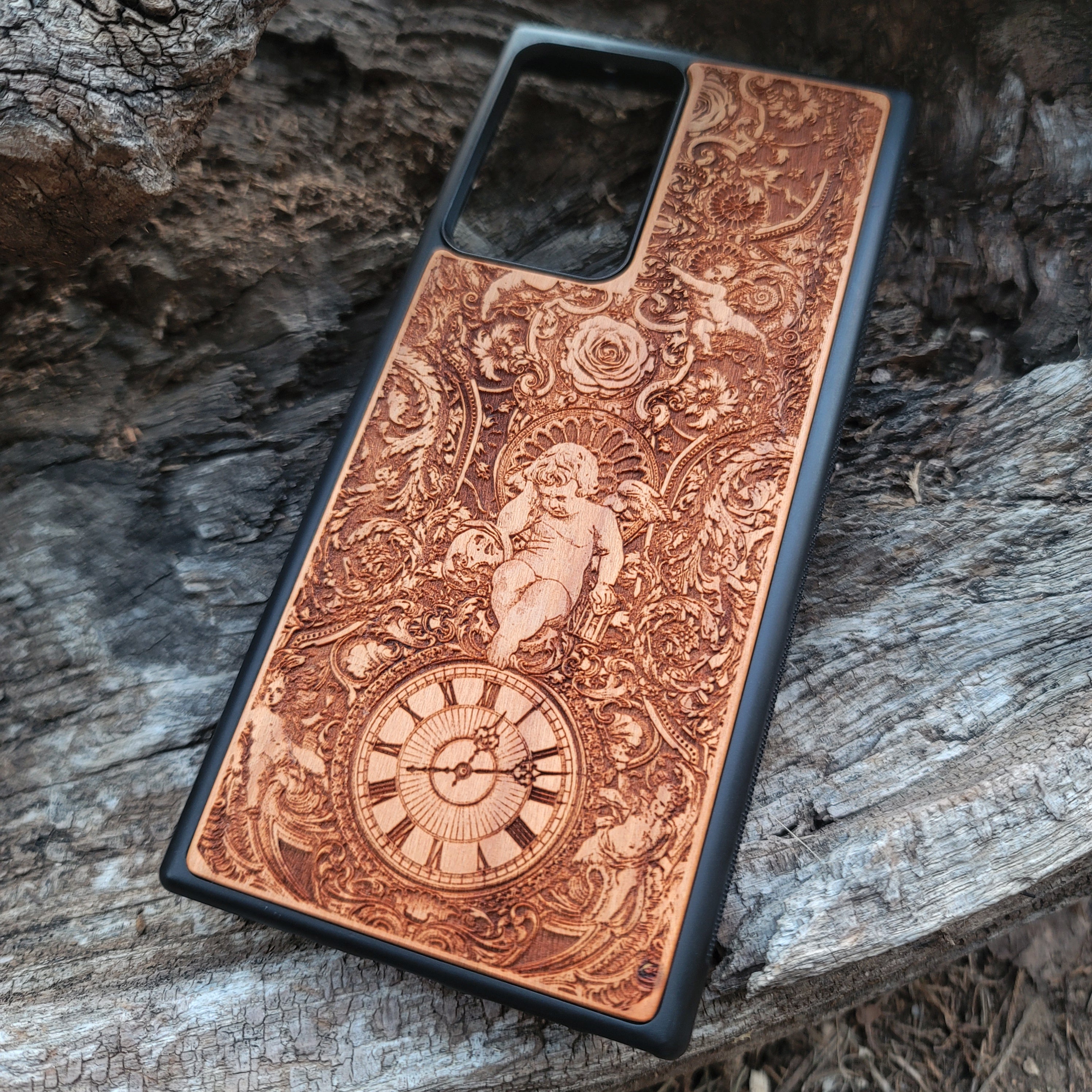 Handcrafted wooden phone case with gothic clock design, perfect for iPhone 16, Galaxy S25, and other models. Ideal for lovers of vintage and gothic aesthetics.