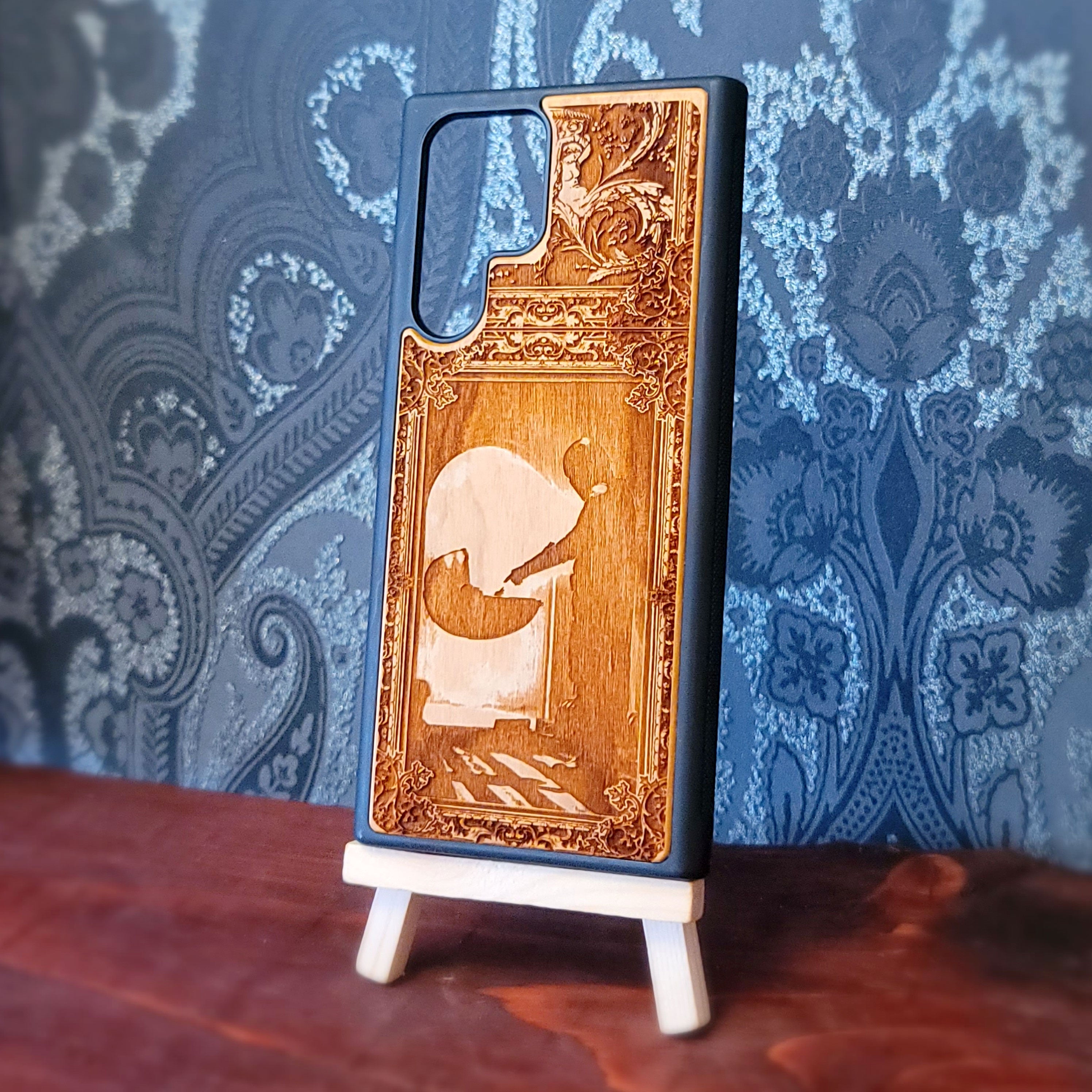 iPhone & Samsung Galaxy Holz-Handyhülle - Kunstwerk "Heiliger Erzengel Michael"