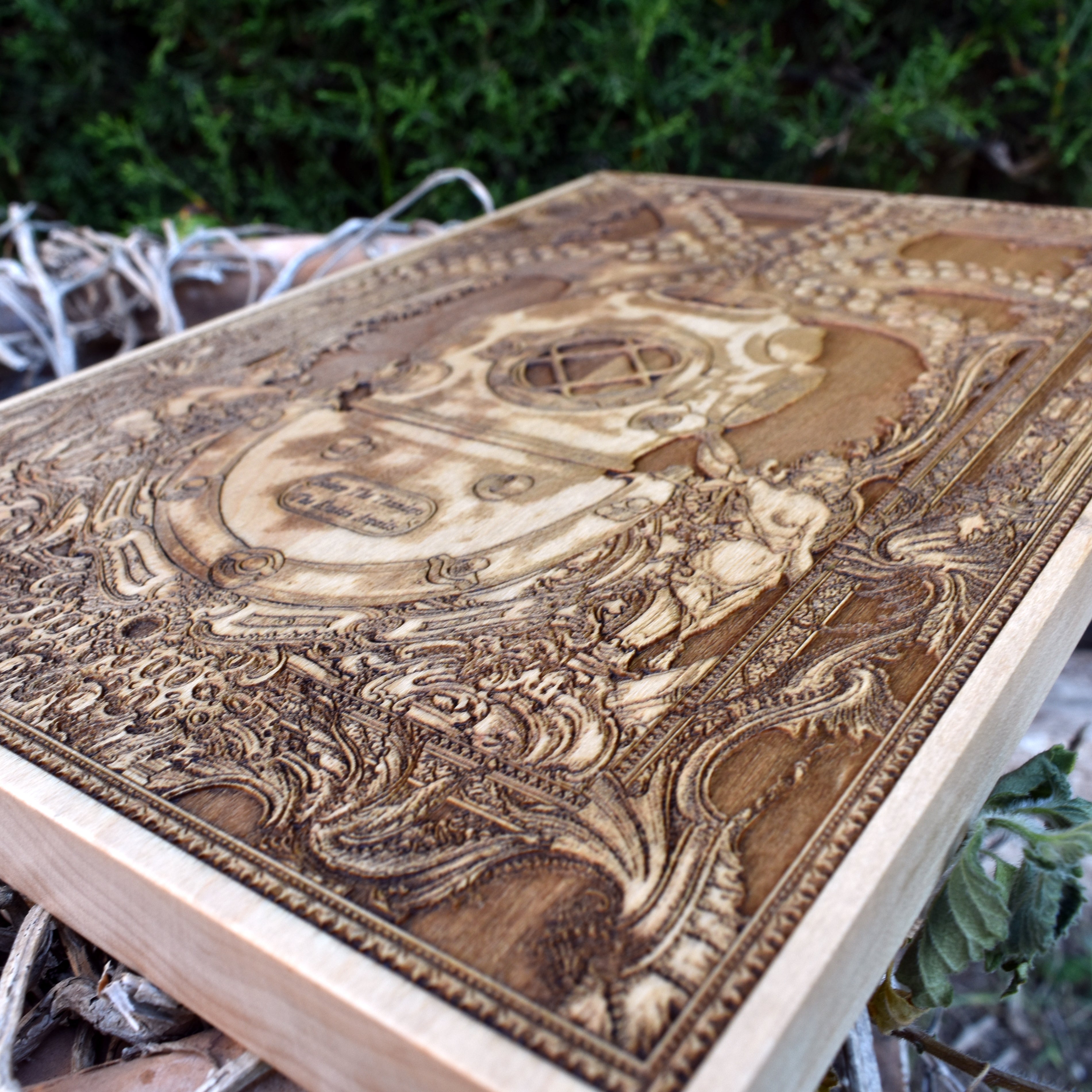 Nautical wall decor with a detailed dive helmet and Kraken, crafted from premium wood and engraved with precision.