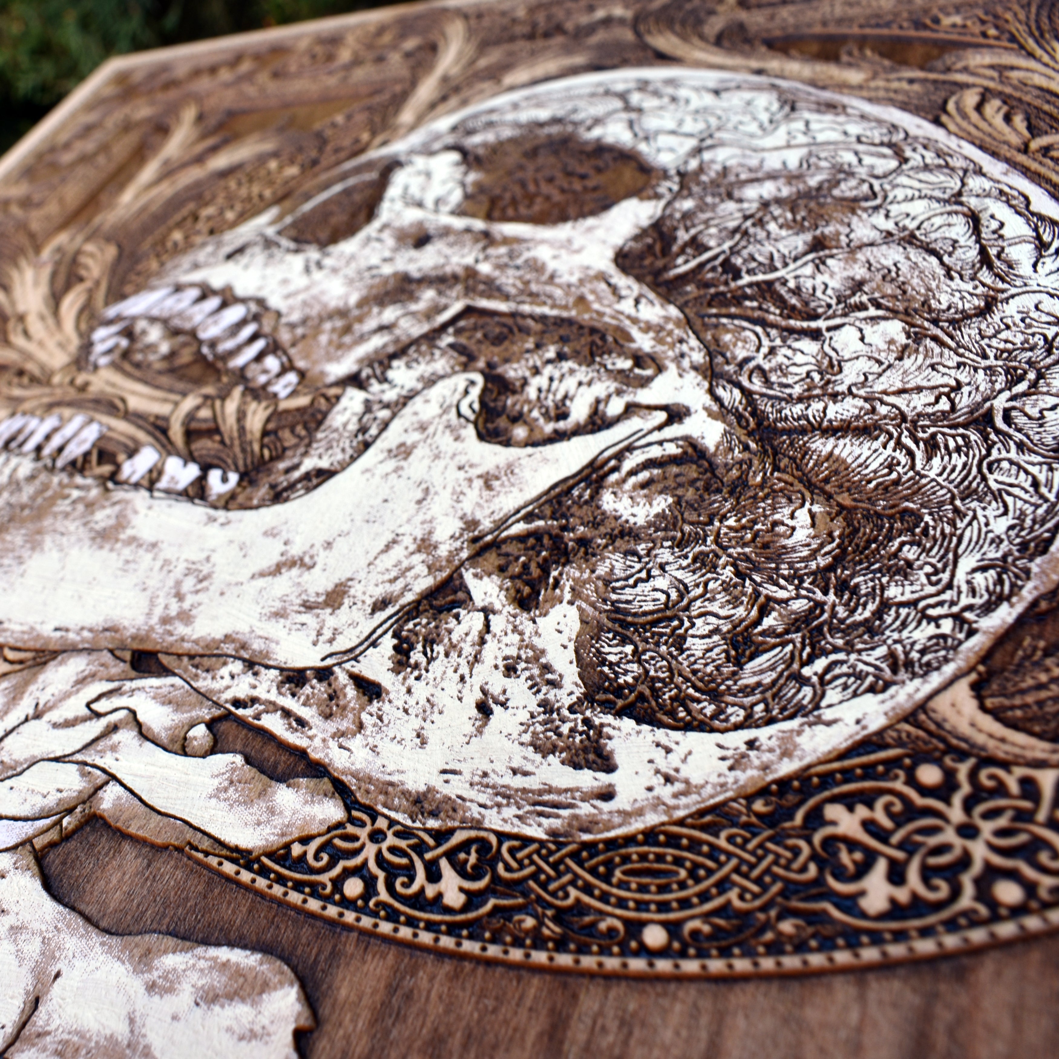 Scream- Large Maple Wood