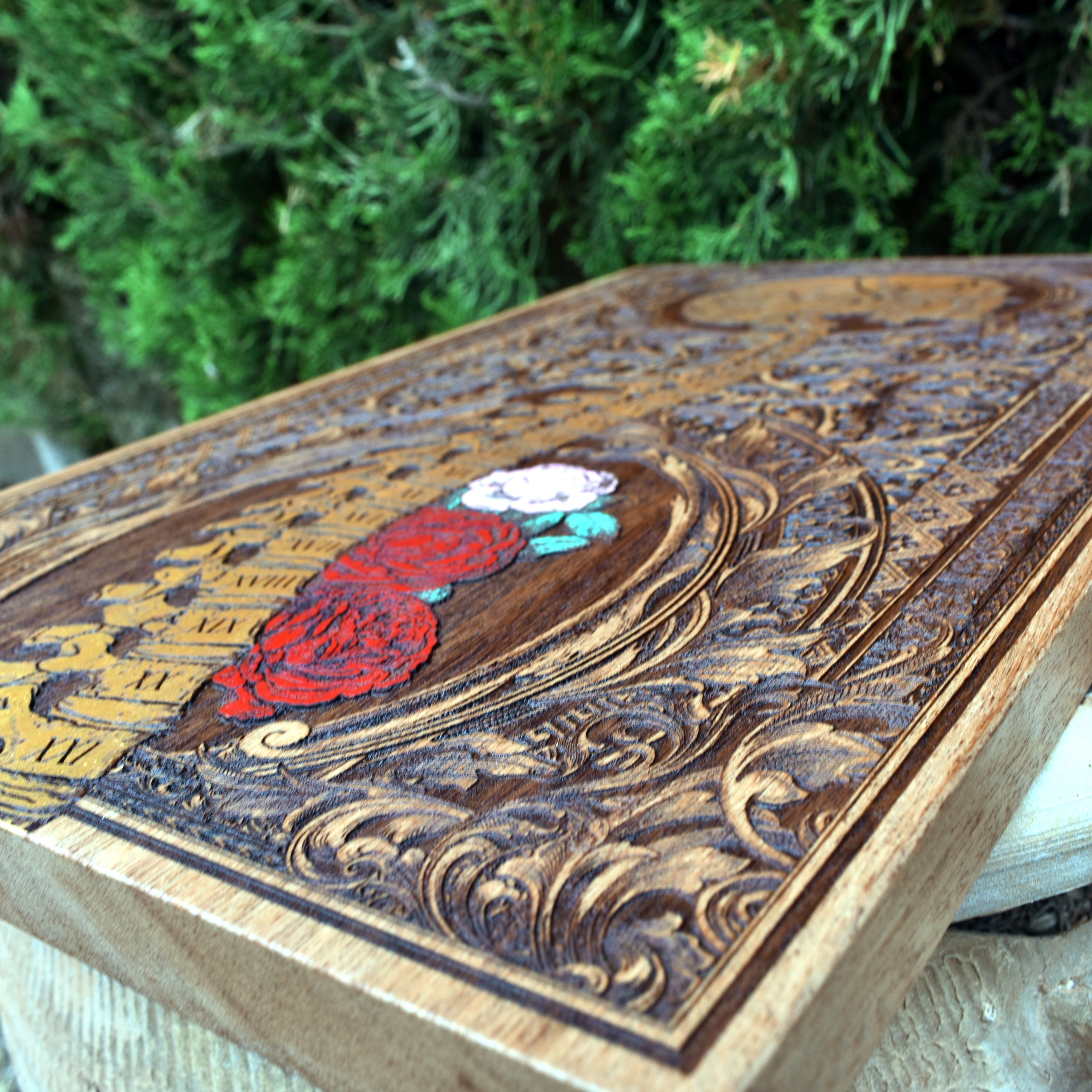 Spine with Roses Gold - Large Cedar wood limited Edition