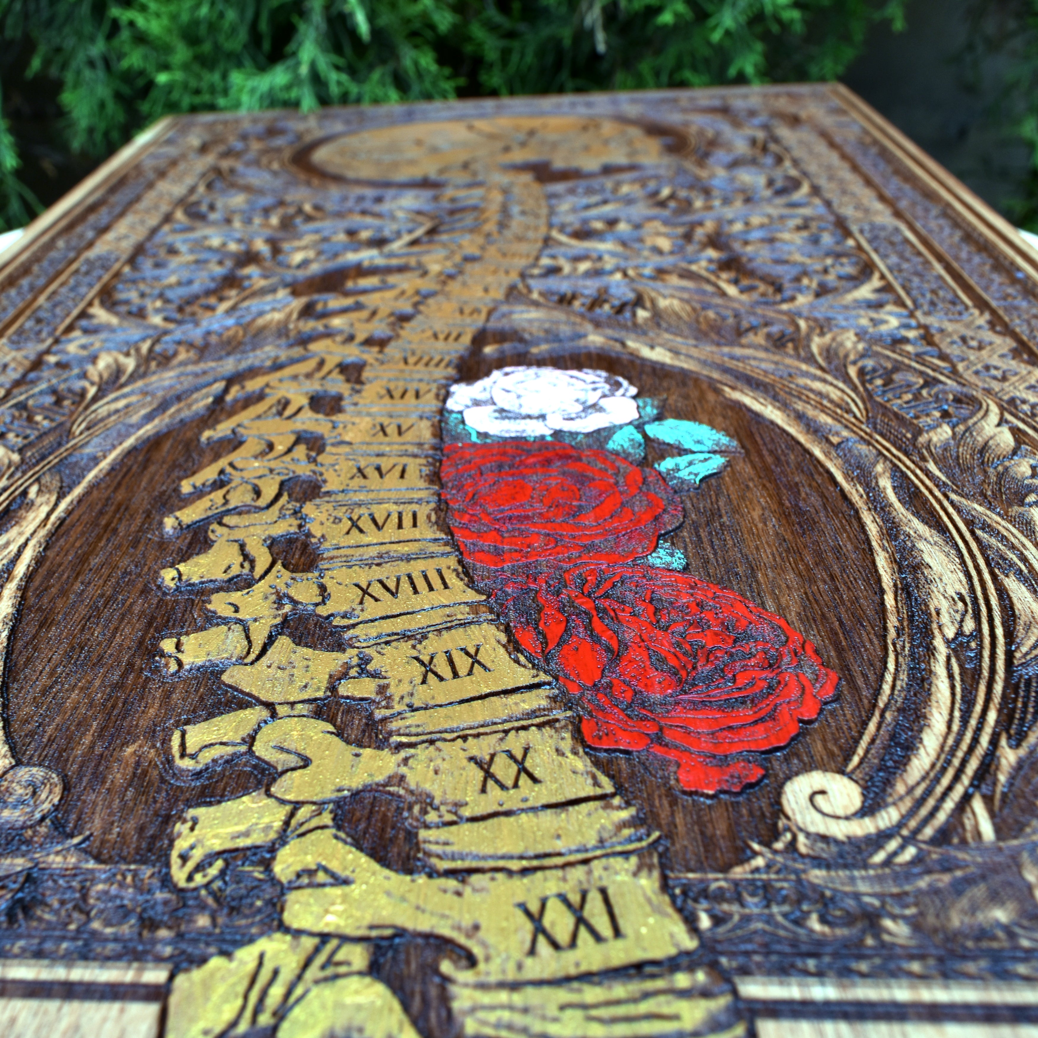 Spine with Roses Gold - Large Cedar wood limited Edition