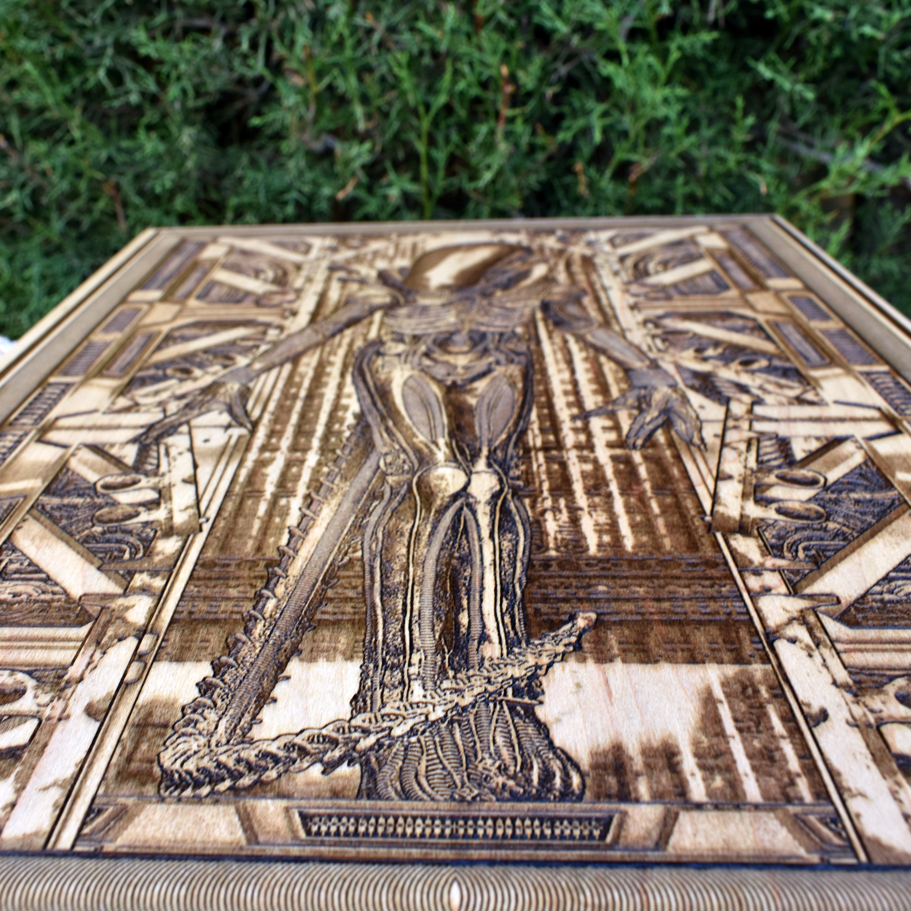 Xenomorph from Alien laser-engraved on wood wall panel