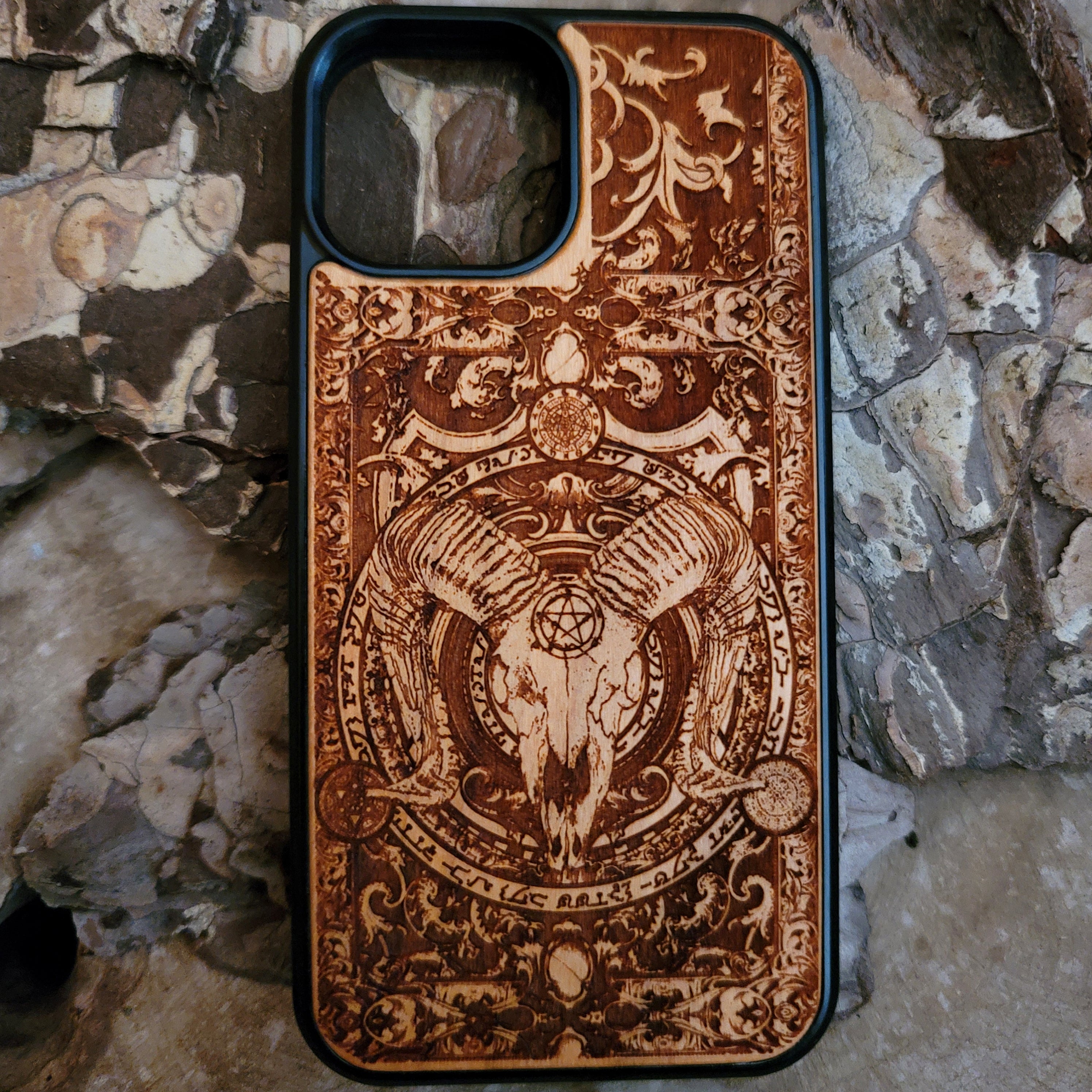 Baphomet Skull wood phone case, gothic laser-engraved design for iPhone & Galaxy