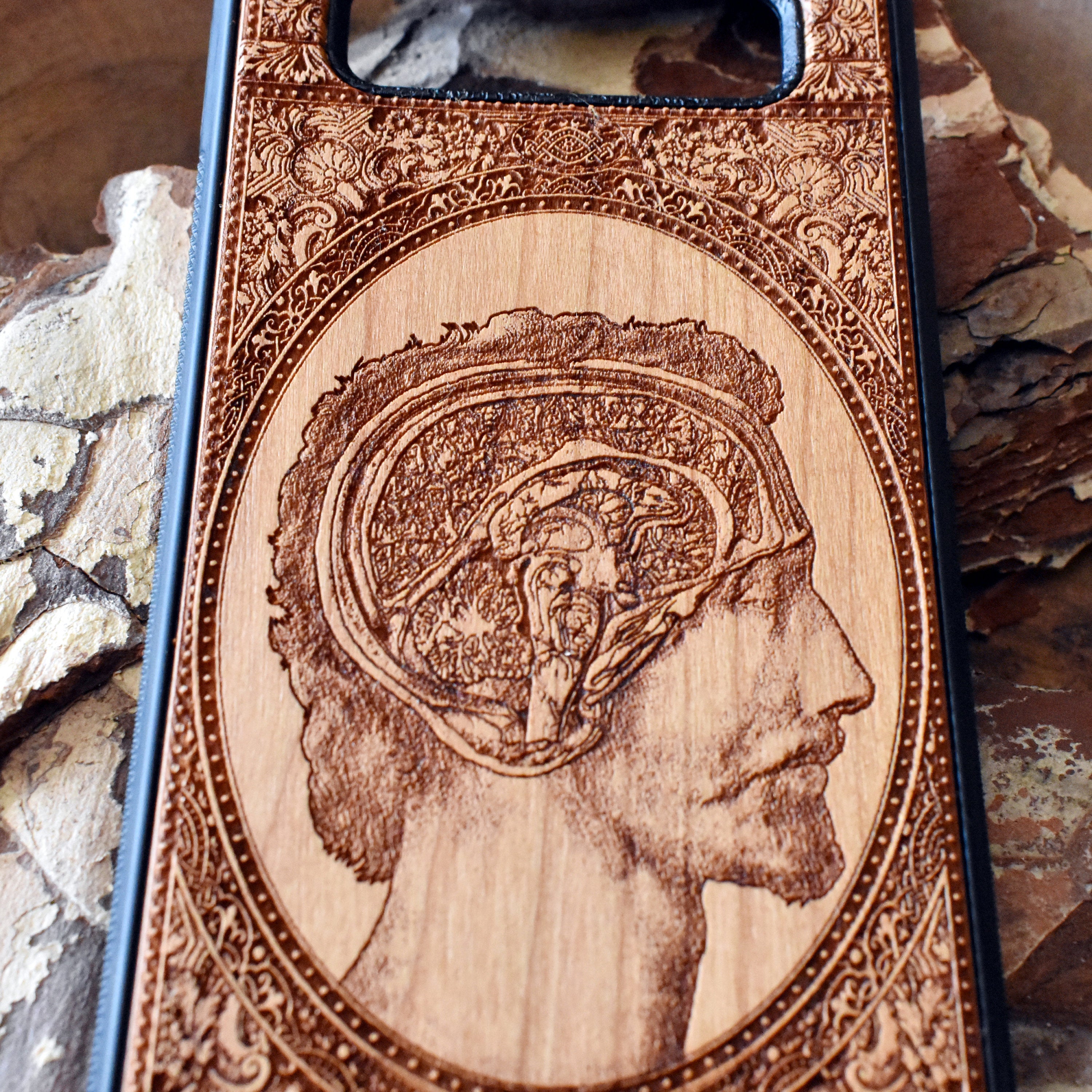 Wooden phone case with laser-engraved Gothic pattern design for iPhone , iPhone 15, Samsung Galaxy S, S24, Note 20. Stylish, eco-friendly, and durable for fans of dark and gothic art.