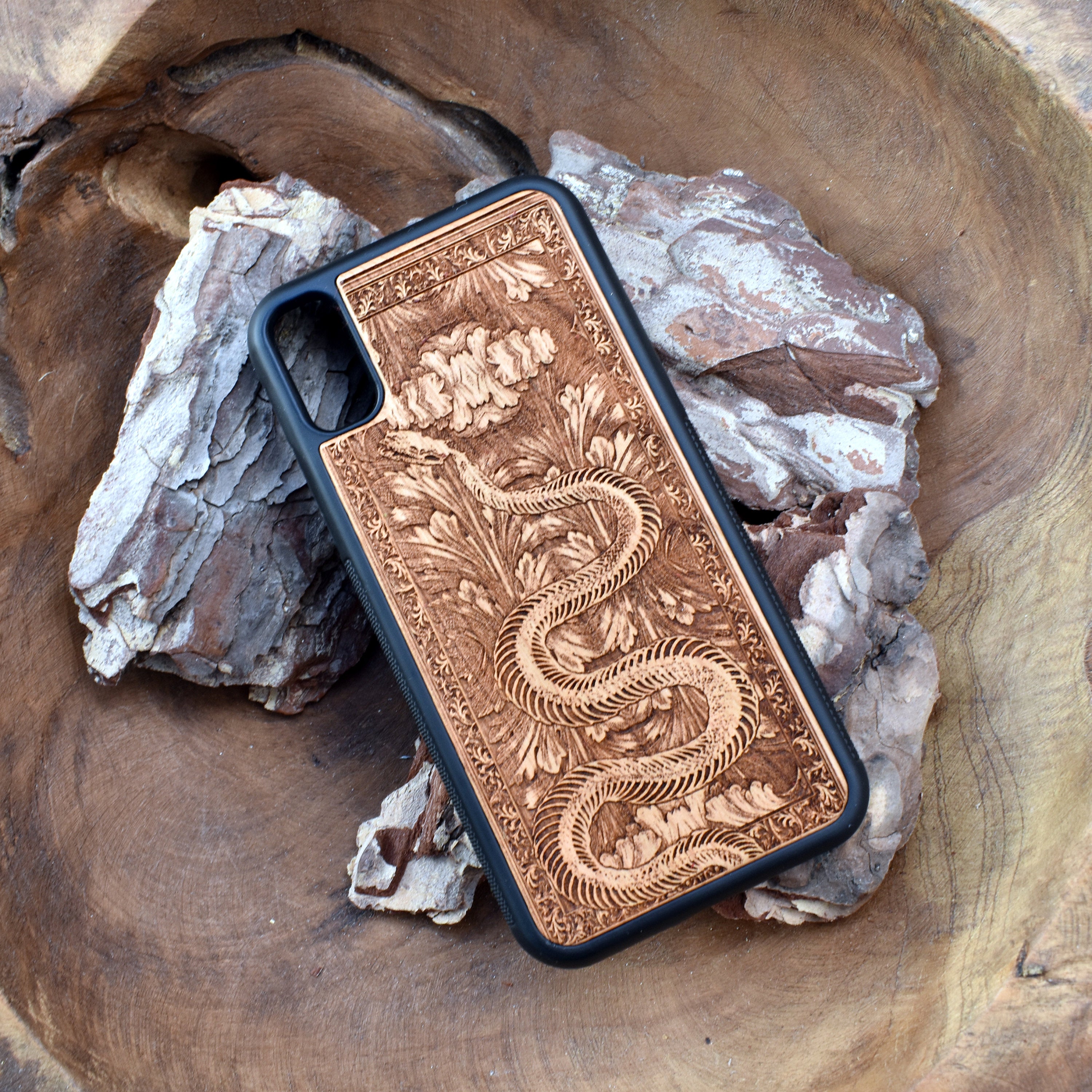 Snake Design Wooden Phone Case for iPhone & Samsung Galaxy - Laser Engraved Gothic Art - iPhone , S Compatible.
This ensures the listing is attractive to both search engines and potential customers by focusing on key features like the snake design, wood material, and model compatibility while optimizing for relevant search terms.