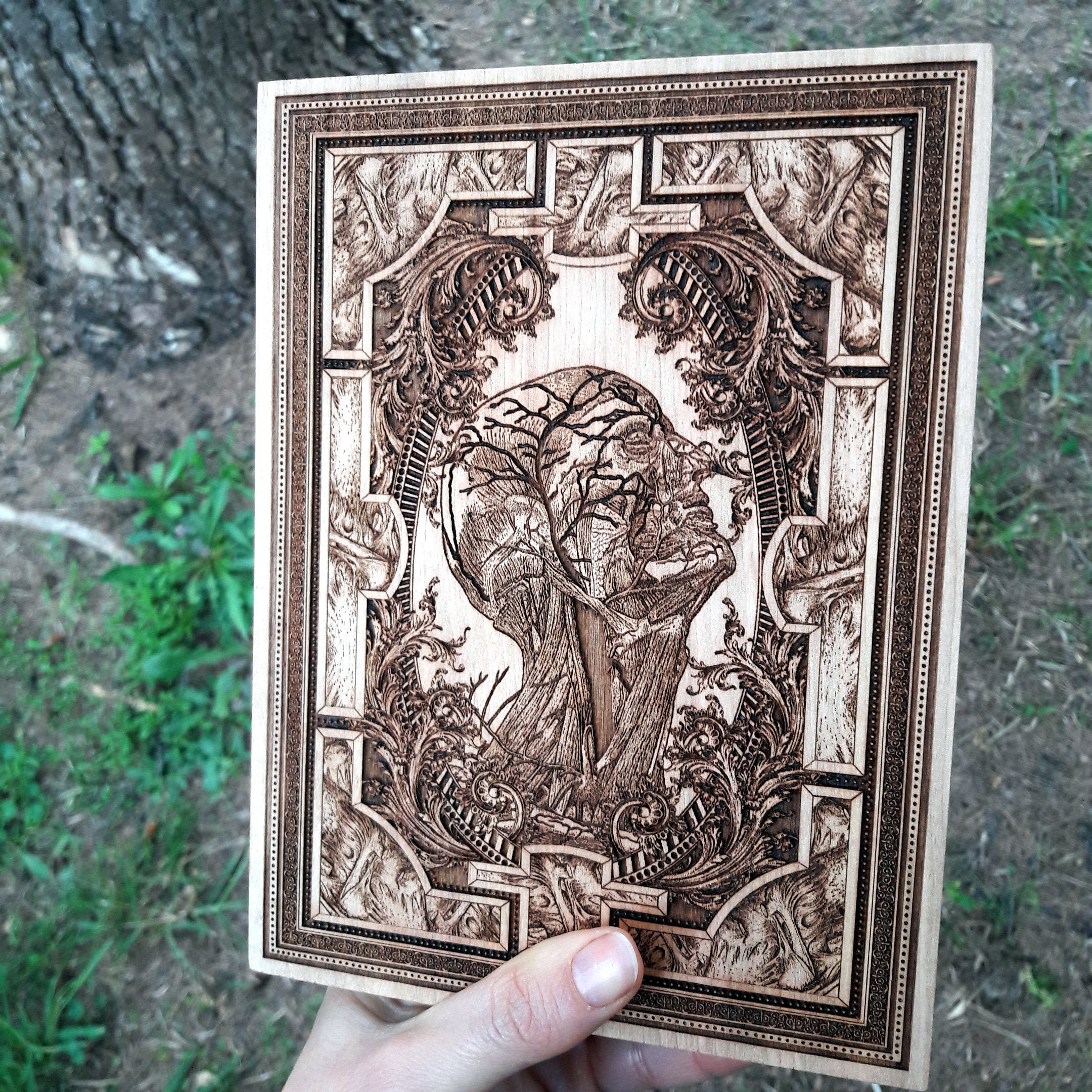 Anatomical drawing engraved on wood, ideal for medical professionals and graduation gifts.