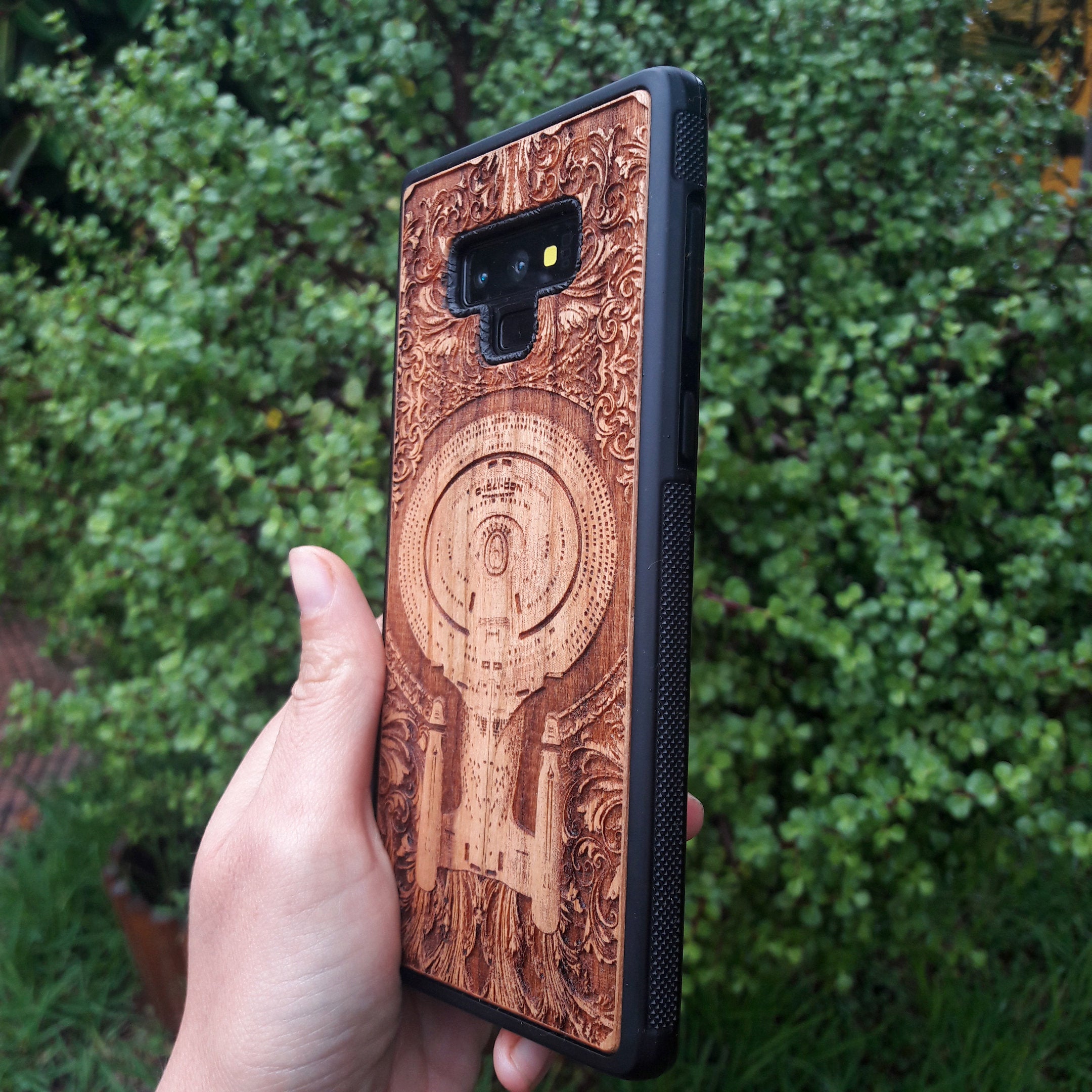Star Trek spaceship laser-engraved wooden phone case for iPhone & Samsung Galaxy – iPhone , S Compatible
This optimization highlights the product's key features like the Star Trek theme, material, and compatibility, while also targeting fans of the series and ensuring strong search engine visibility.