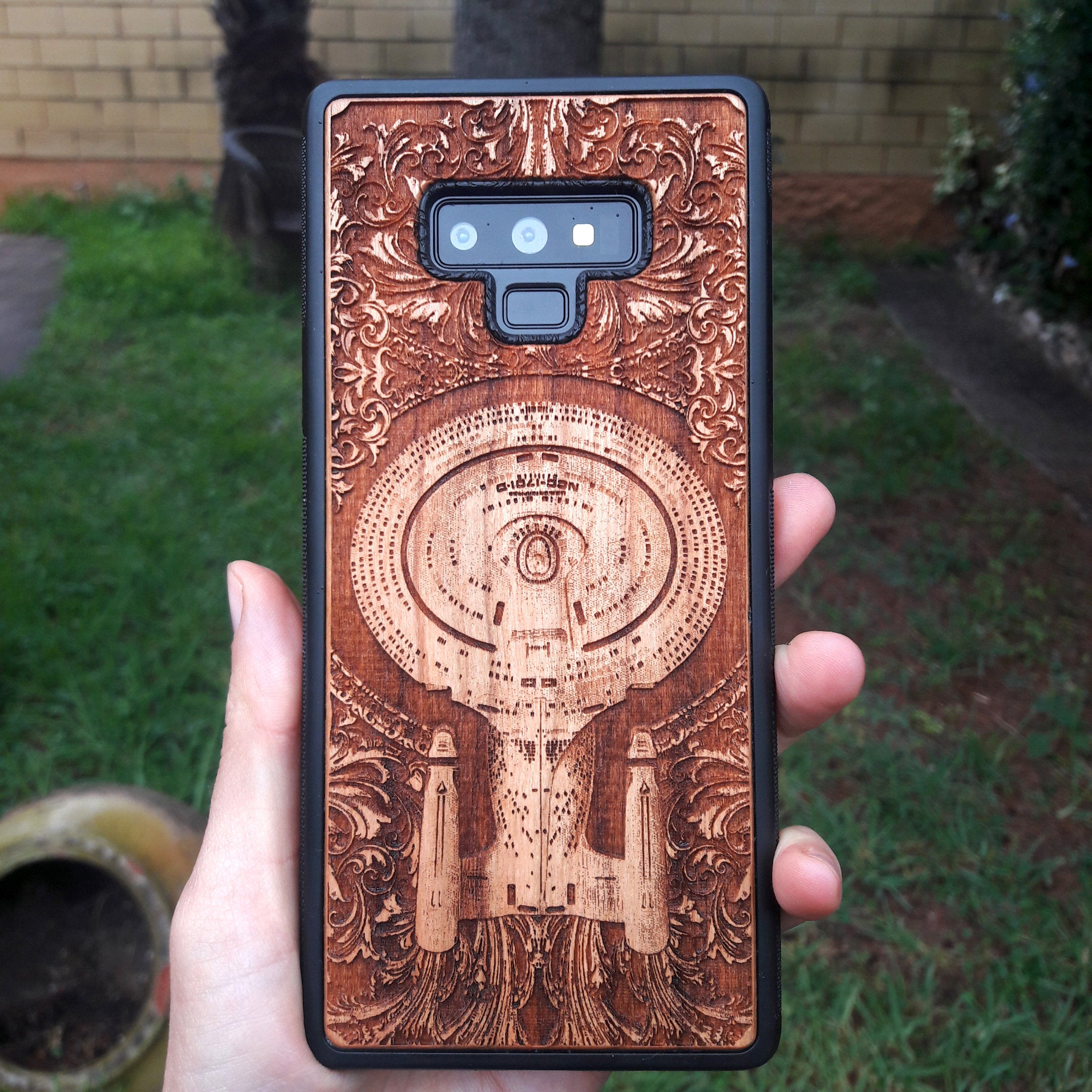 Star Trek spaceship laser-engraved wooden phone case for iPhone & Samsung Galaxy – iPhone , S Compatible
This optimization highlights the product's key features like the Star Trek theme, material, and compatibility, while also targeting fans of the series and ensuring strong search engine visibility.