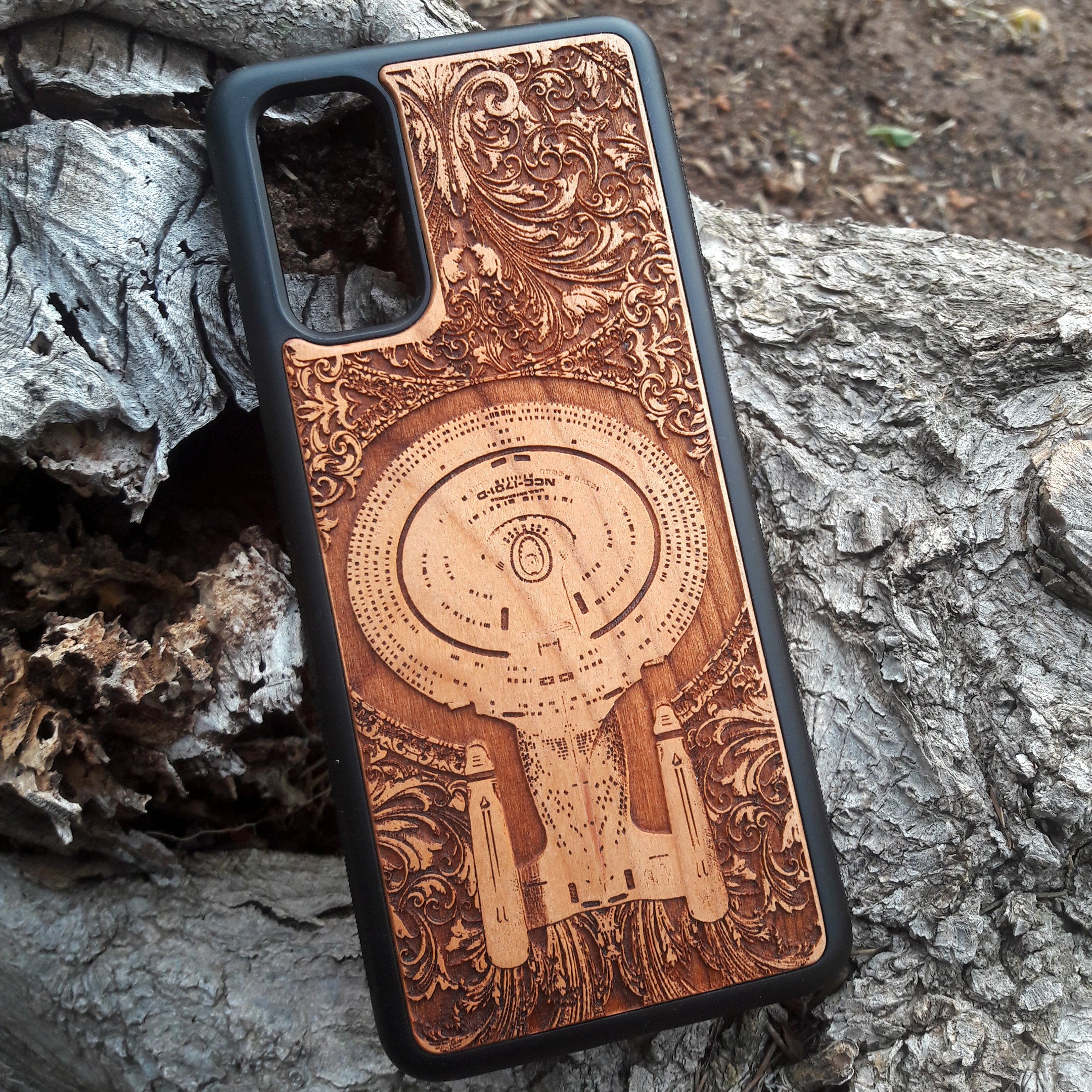Star Trek spaceship laser-engraved wooden phone case for iPhone & Samsung Galaxy – iPhone , S Compatible
This optimization highlights the product's key features like the Star Trek theme, material, and compatibility, while also targeting fans of the series and ensuring strong search engine visibility.