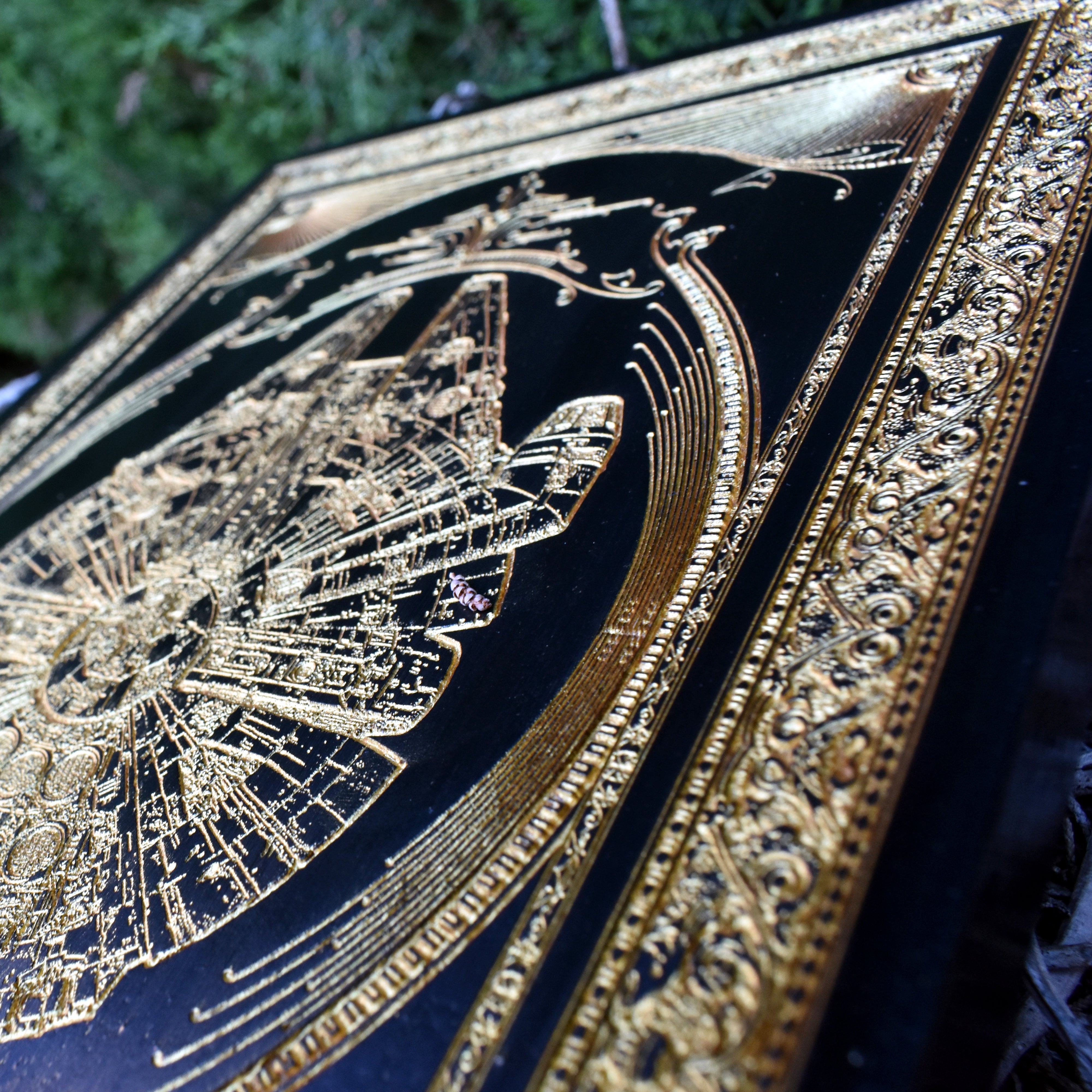 tar Wars wood decor with detailed Falcon-style spaceship engraving, sci-fi wall plaque.
