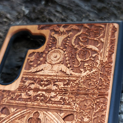 Wooden phone case with intricate gothic pattern, laser-engraved for iPhone , iPhone 15, Samsung Galaxy S, S24, Note 20. Durable and unique, perfect for gothic art fans and collectors.