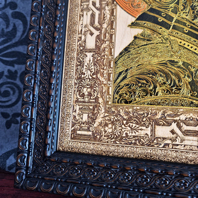 Black-and-gold medieval knight helmet maple wood wall art, close-up of the brown frame, helmet and engraved border