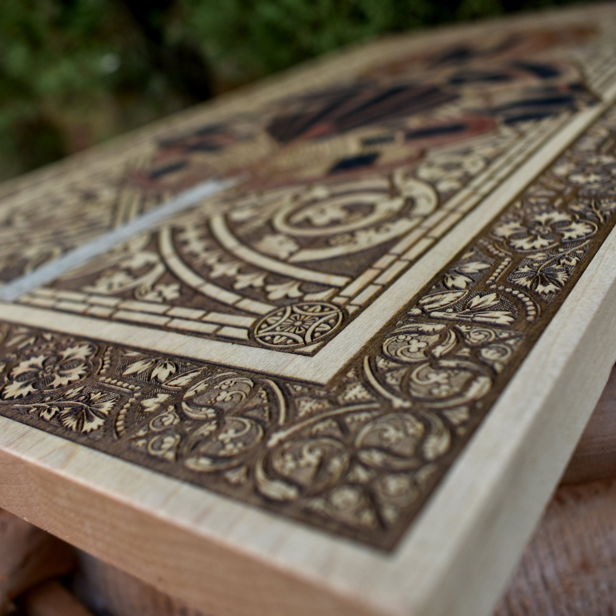 Limited edition gothic skull cross wood carving for home decor