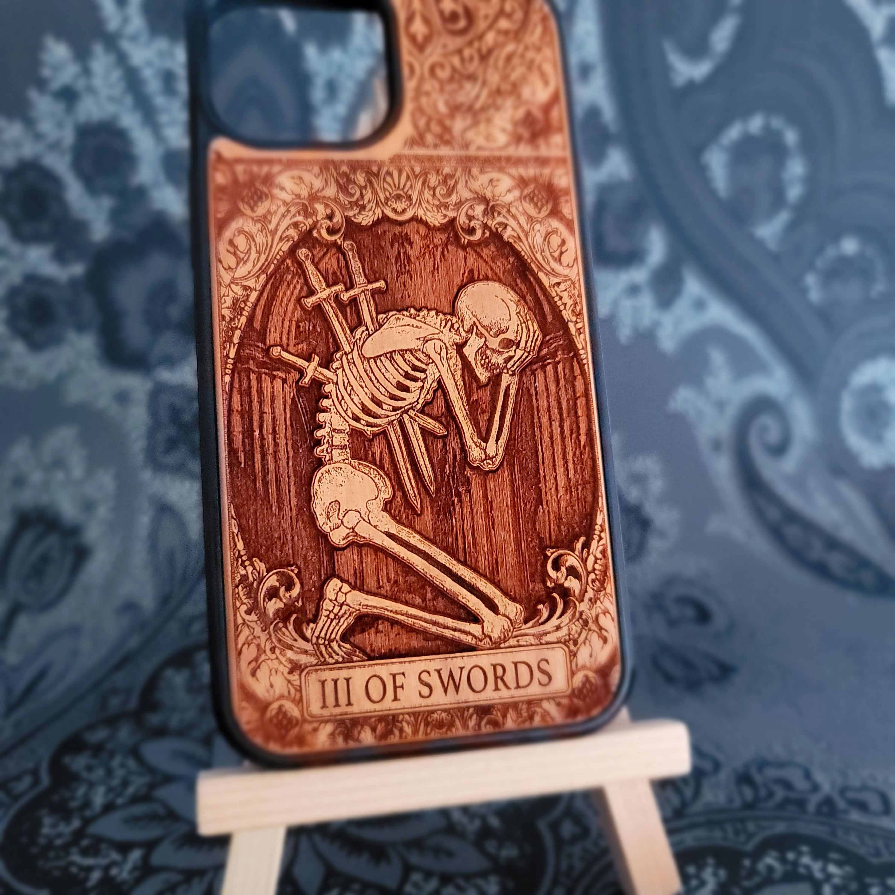 Three of Swords tarot card wood phone case for iPhone & Galaxy – gothic heartbreak design laser-engraved in wood