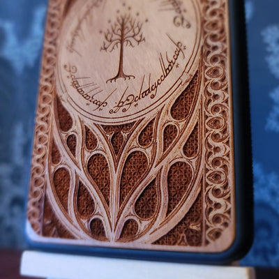 Handyhülle aus Holz - Gothic Muster Design IX