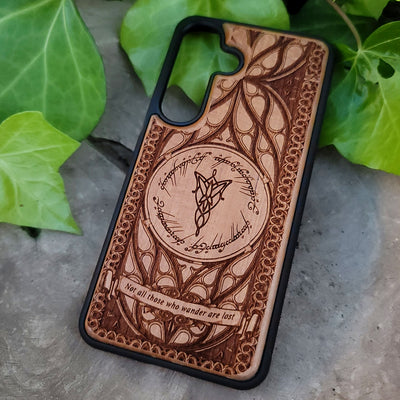Evening Star Wood Phone Case – gothic art, engraved wood, dark fantasy, skeleton design, artisan crafted