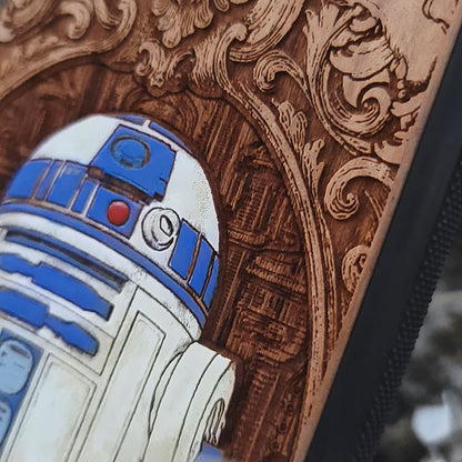 wood Phone case with R2-D2 design on iphone & galaxy 