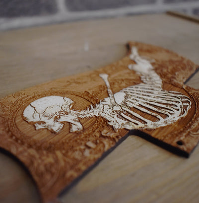 Epiphone SG Special Pickguard - Stumble Skeleton Hand Painted – gothic art, engraved wood, dark fantasy, skeleton design, artisan crafted